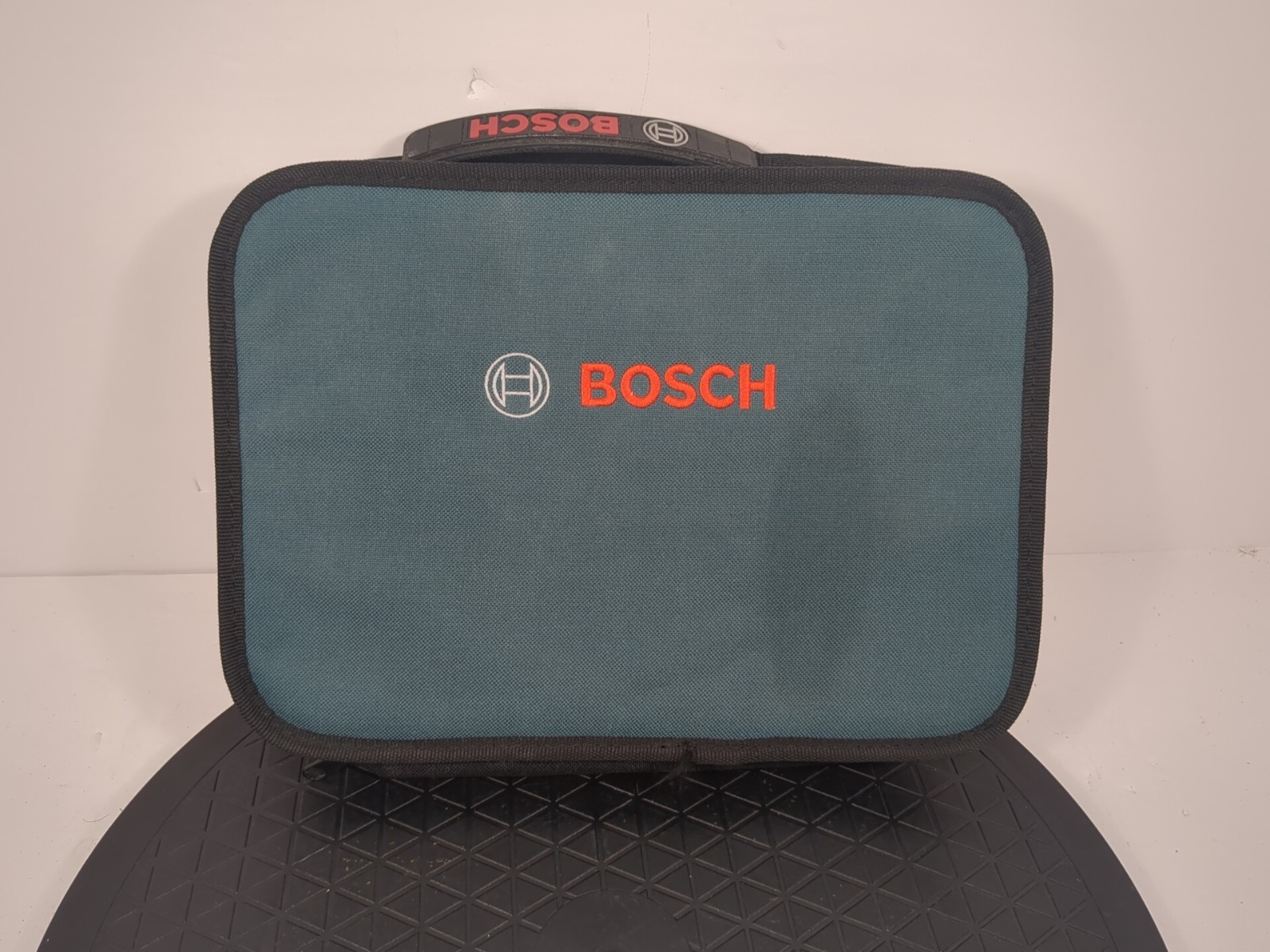 Genuine Bosch 12V MAX Tool Soft Case 12″x8.5″x3″ #2610937783