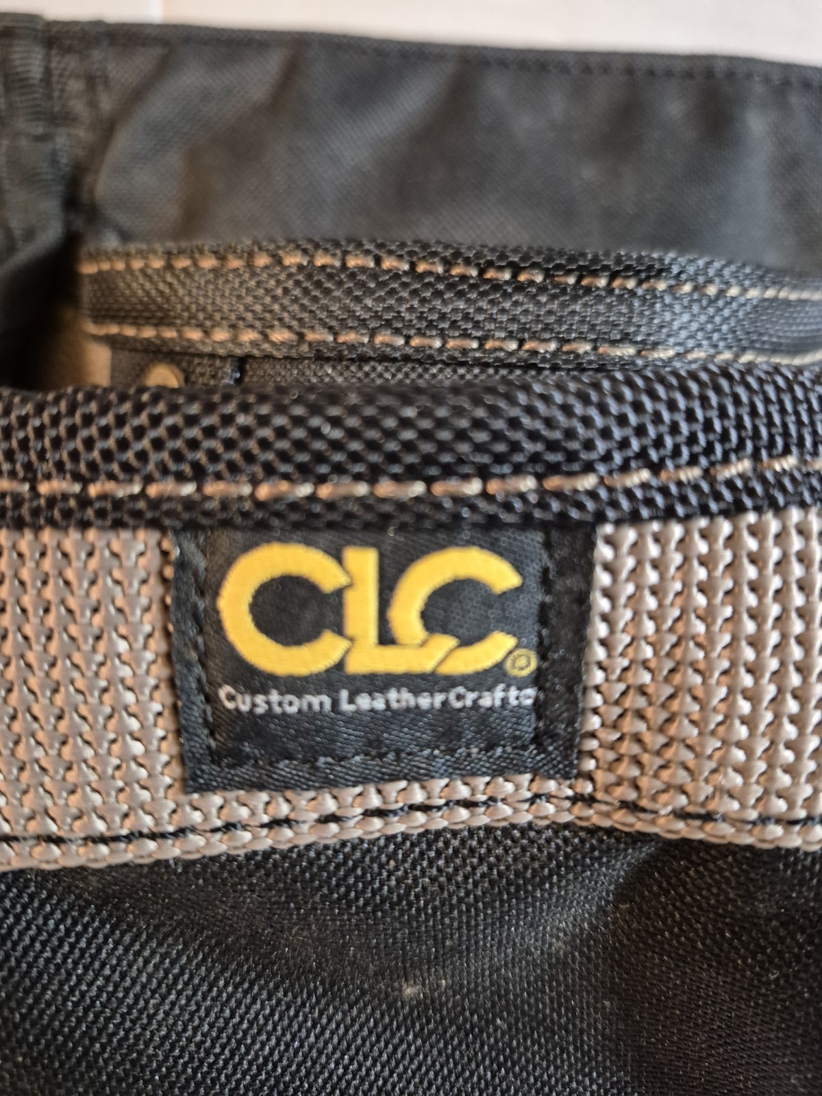 CLC Work Gear Black Polyester Tool Belt 7 Pockets 3 Sides Apron 42″ Waist