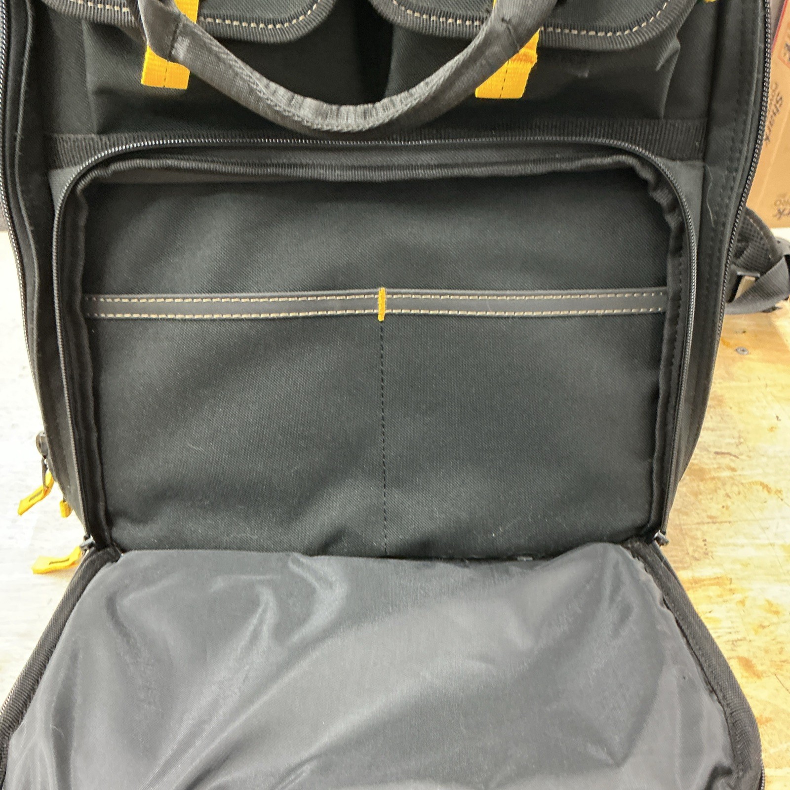 Custom LeatherCraft E-Charge Lighted USB Charging Tool Backpack – ECPL38