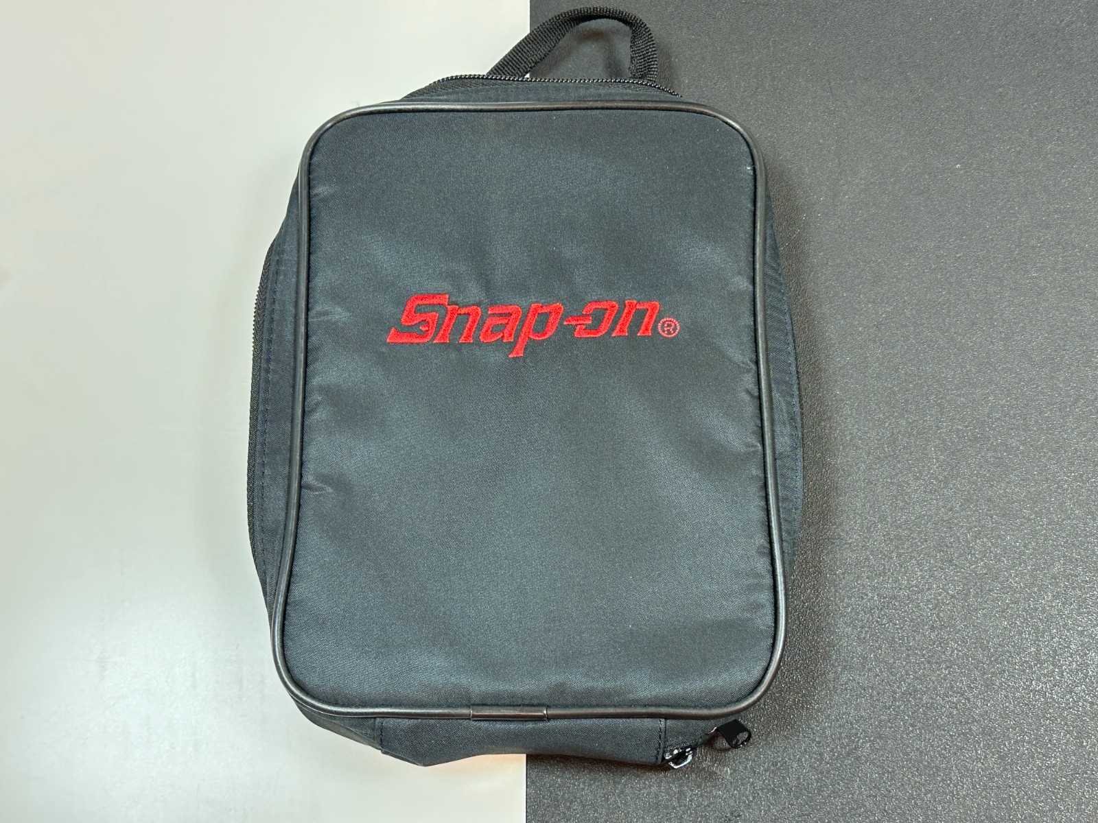 NEW Snap-on Tools Nylon Carry Case Bag, Storage Pockets, Size 9″ x 7″ x 2”
