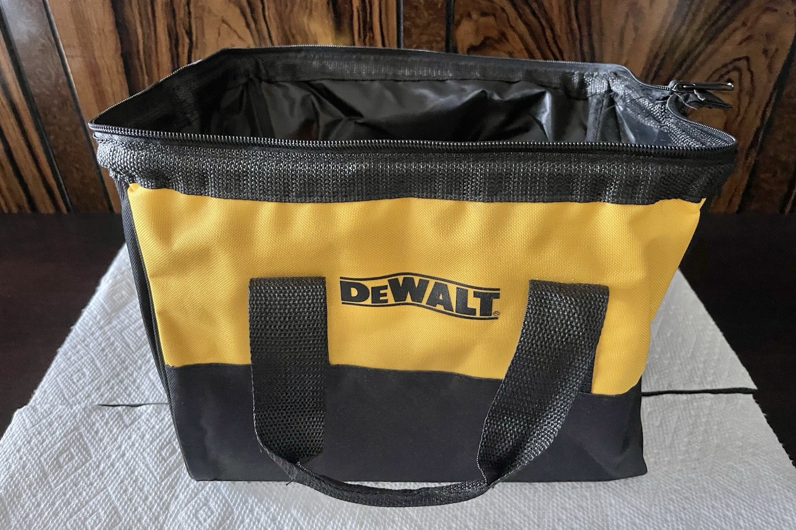 NEW Dewalt Large Nylon 13 x 10 x 10 Collapsable Tool Bag Tote