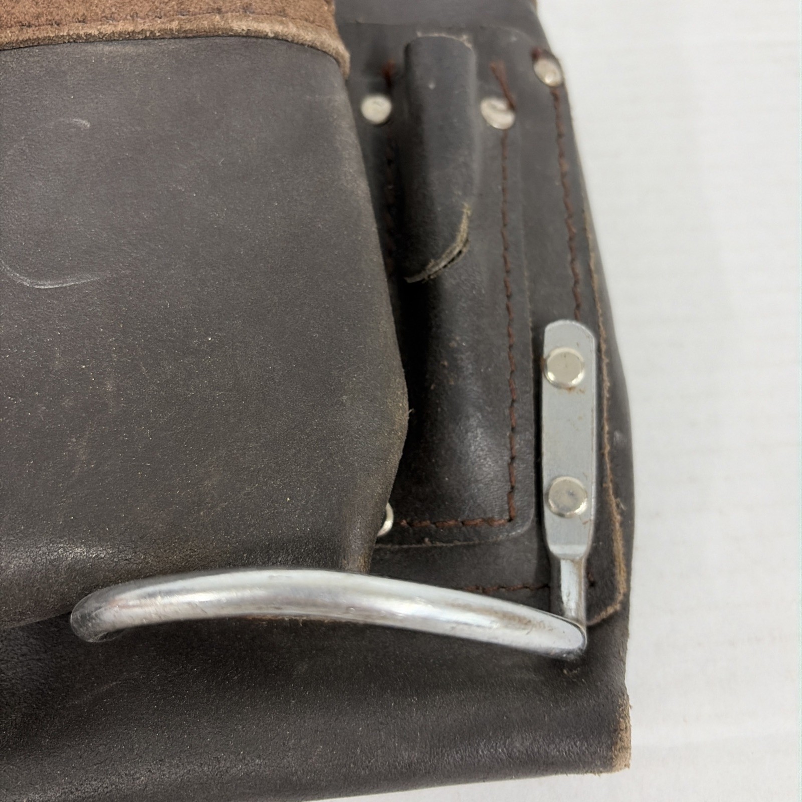 Graintex Leather Carpenter Tool Pouch Belt Holster Hammer Loops Brown Heavy T11