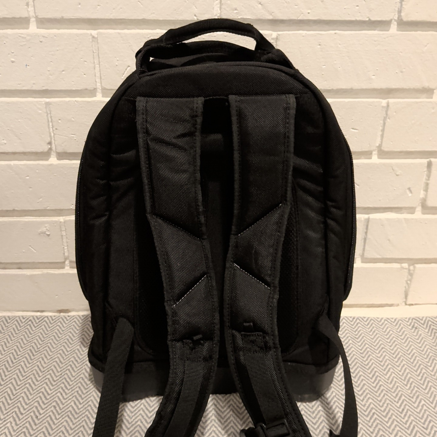 Klein Tools Tradesman Pro Tool Bag Backpack, 39 Pockets, Black, 14-Inch