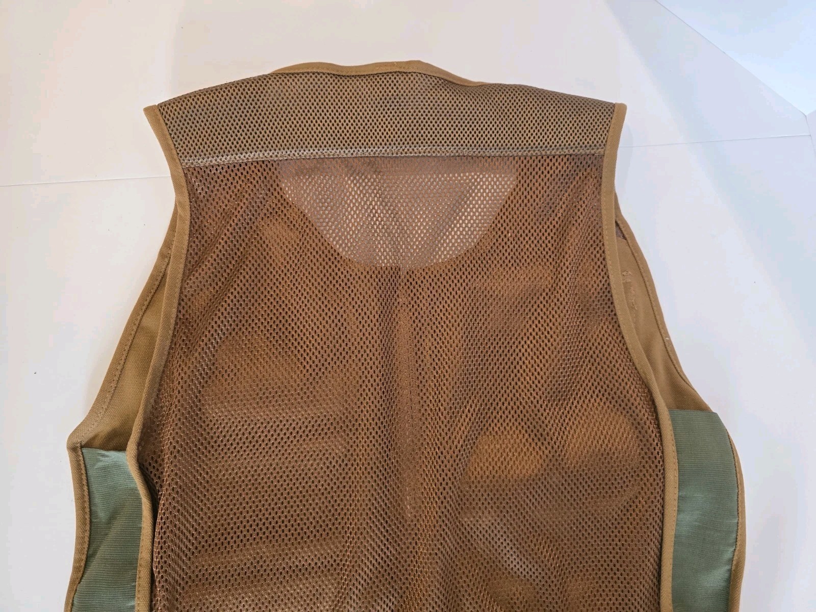 Bucket Boss Duckwear SuperVest Tool Vest Small Medium 14 Pockets Canvas Brown