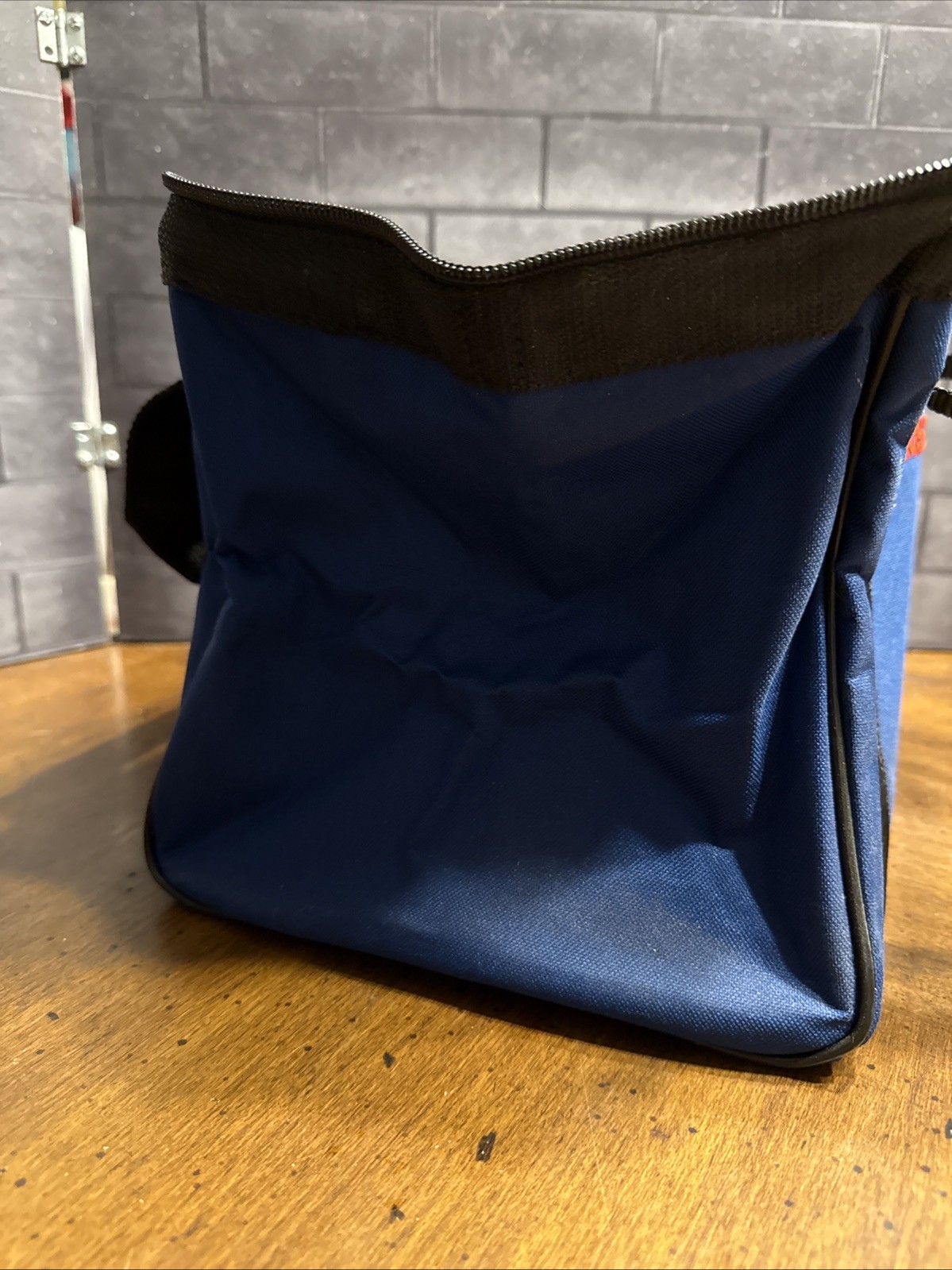 Bosch Medium Heavy Duty Blue Canvas Tool Bag 13” x 9” x 9” 2610041759 NEW Cond.