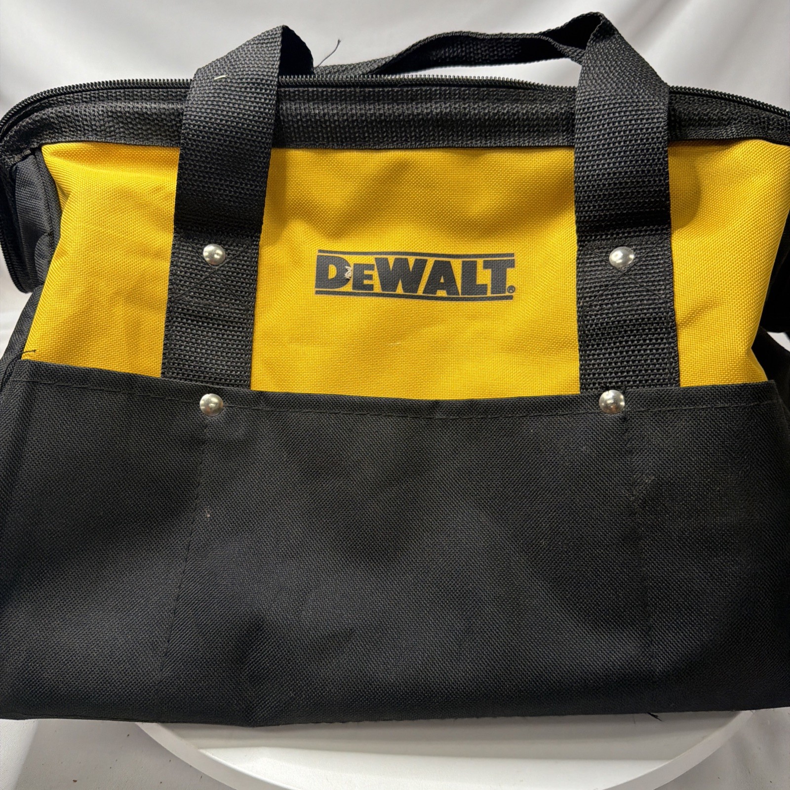 Dewalt 14″ Medium Heavy Duty Contractor Tool Bag