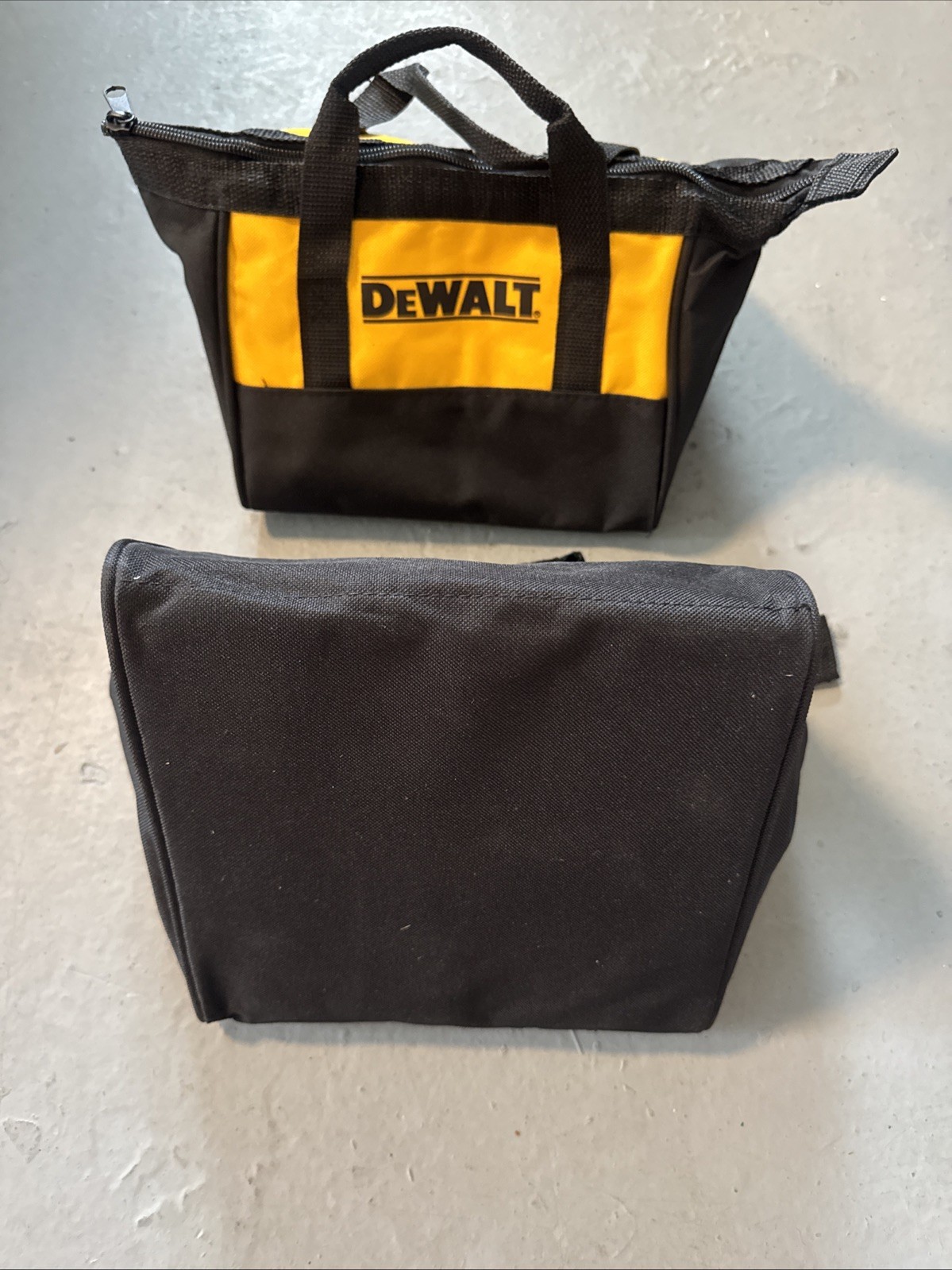 New DeWalt Heavy Duty Ballistic Nylon 10″ Tool Bag (2 Pc) (10” x 8” x 6”) New