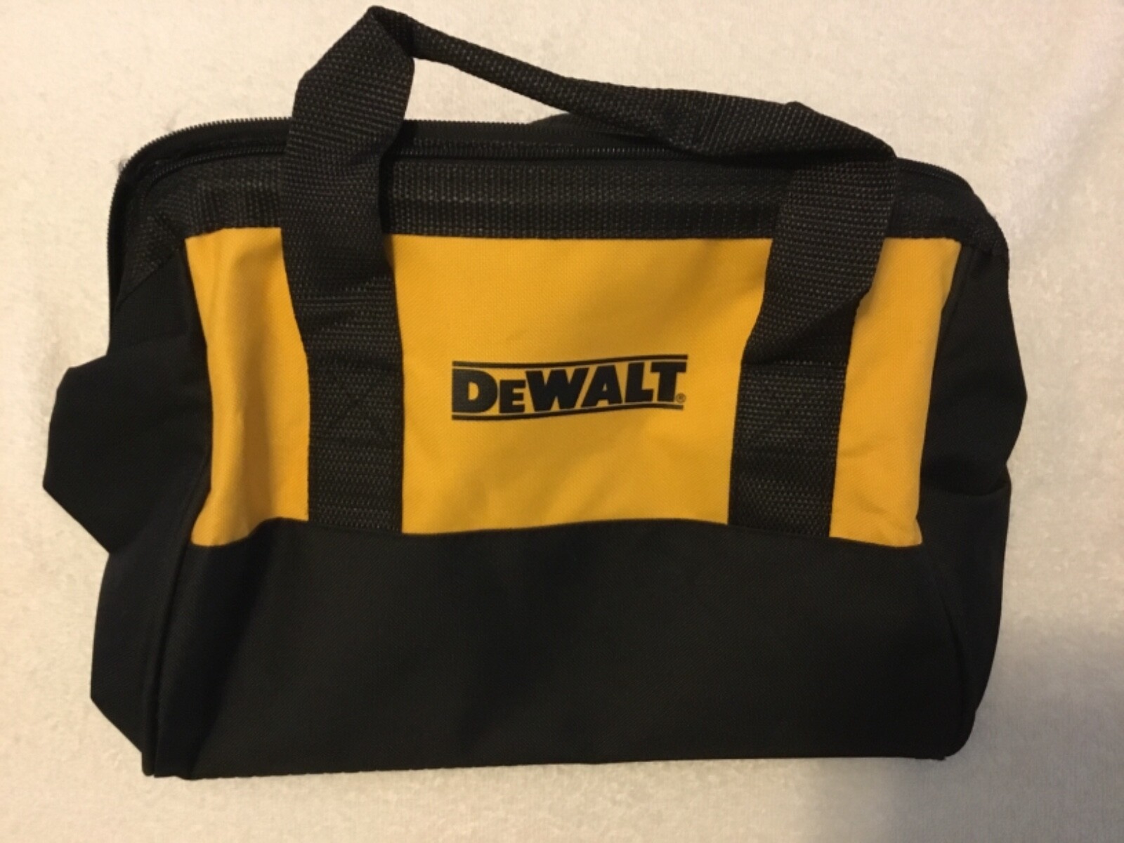 New Dewalt Heavy Duty Ballistic Nylon 13″ Tool Bag (13” x 10” x 10”)