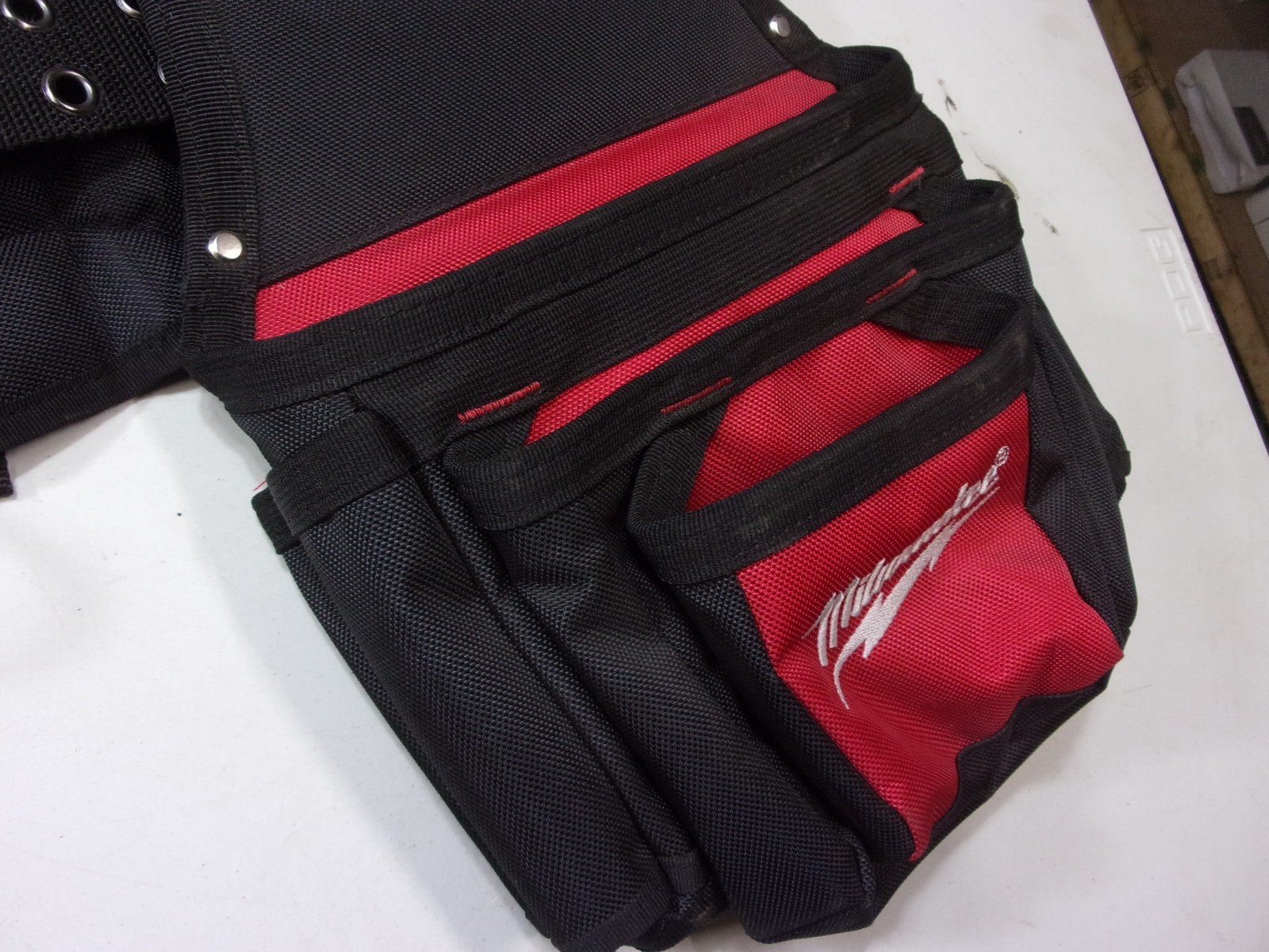 NEW MILWAUKEE CONTRACTOR TOOL BELT WITH SUSPENSION RIG # 48-22-8120 ..