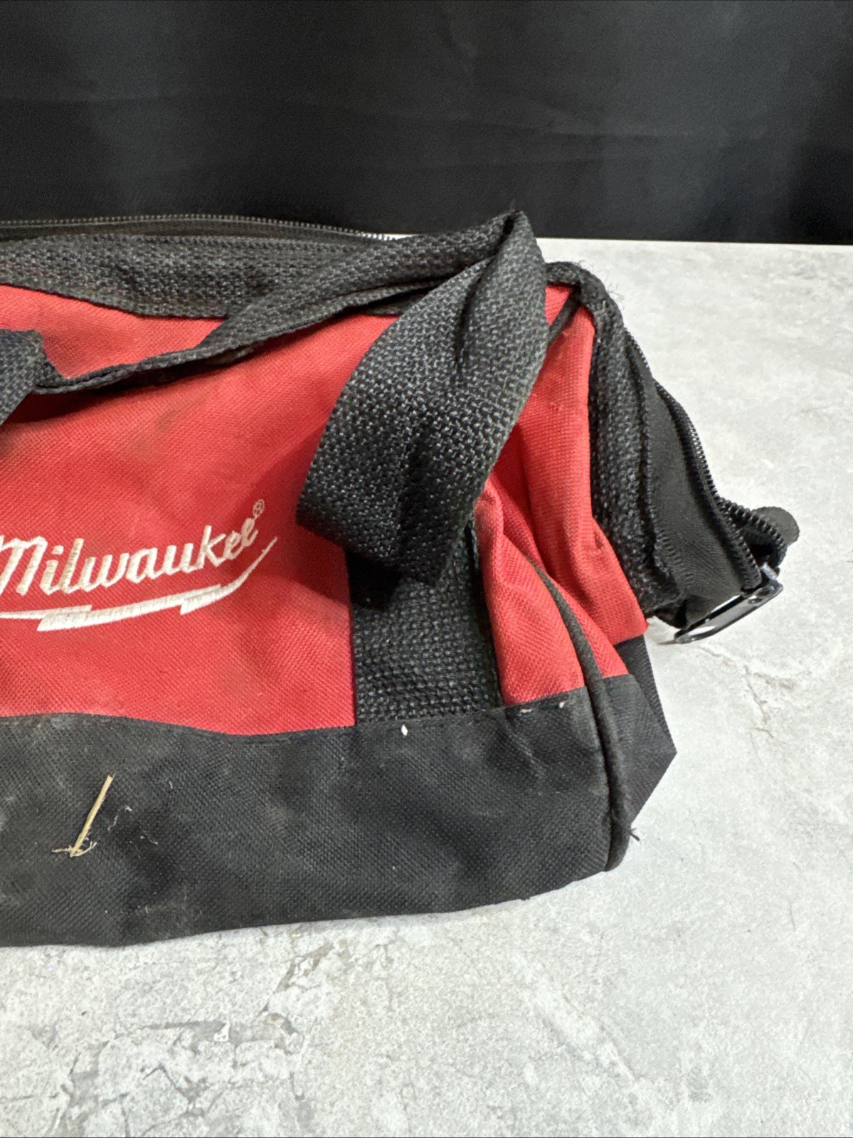 Milwaukee Small Contractor Tool Bag Case Bt1