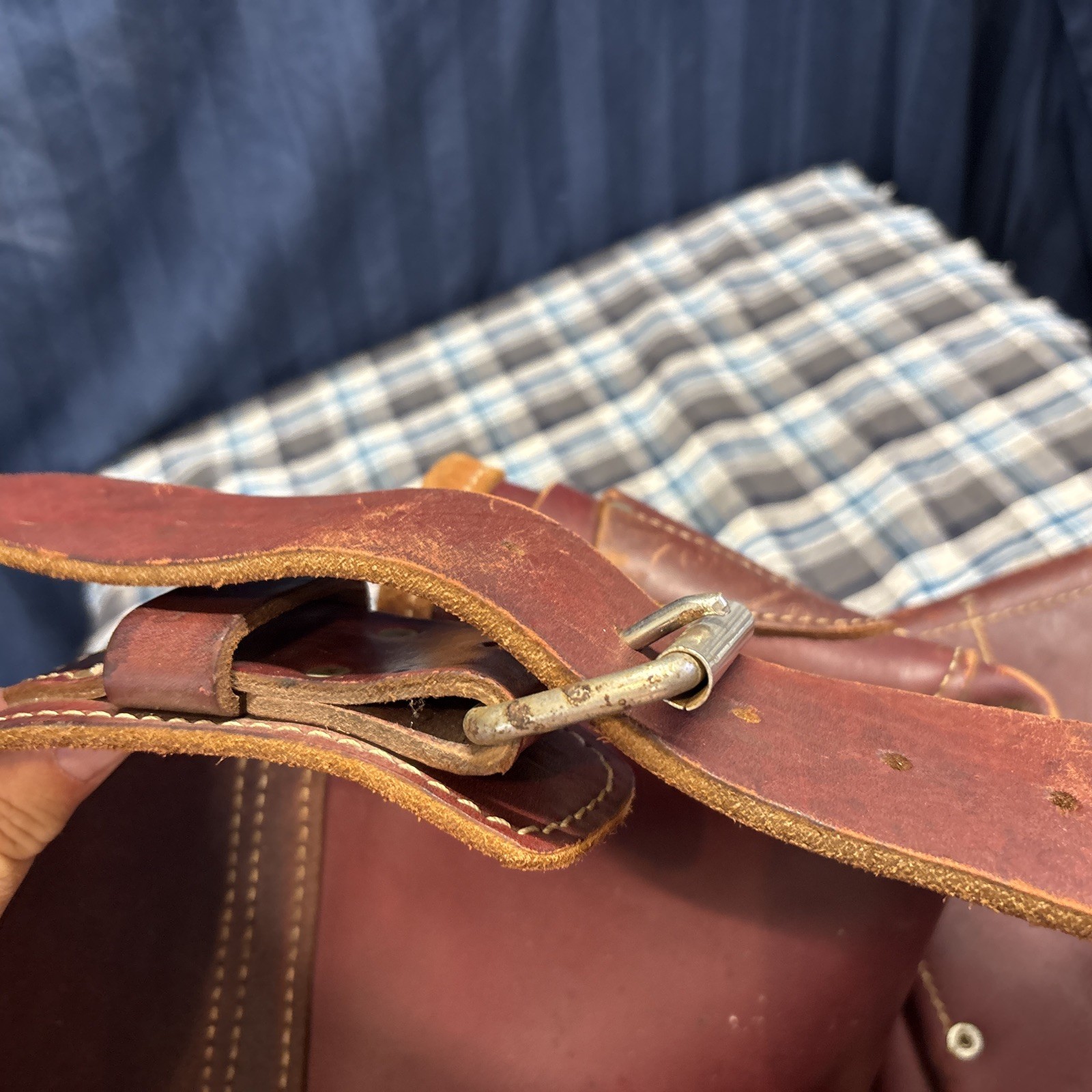 Occidental Leather Pro Carpenters 5 Bag tool belt. 54″ tip to buckle. L6