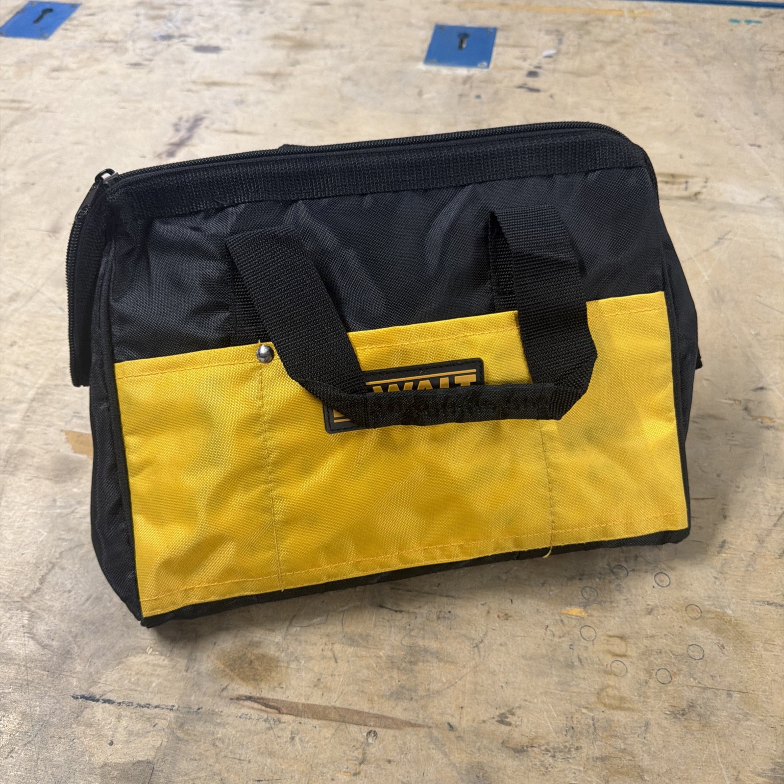 DeWalt 13 in. Nylon Heavy Duty Tool Bag with 6 Pockets 13″x10″x8”