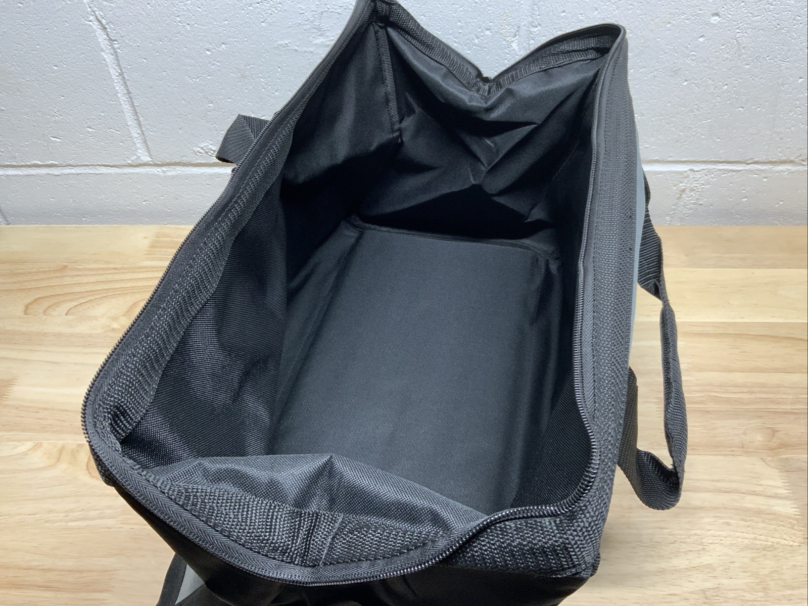 Large FLEX 24v Contractor Tool Bag – 18”x10”x10” (Unused With Stains)