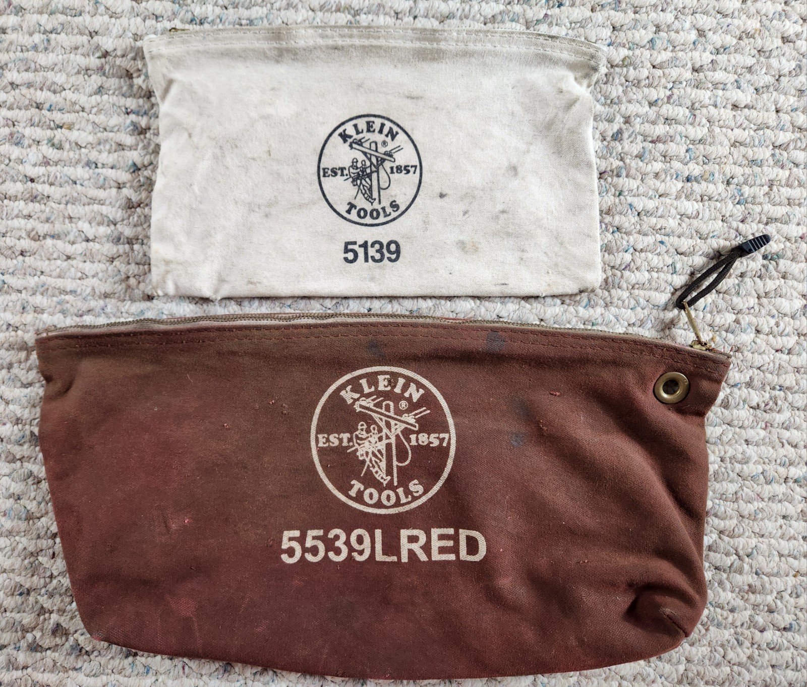 Pair Lot KLEIN TOOLS 5539LRED Canvas Bag and 5139 Pouch Tool Carry Used