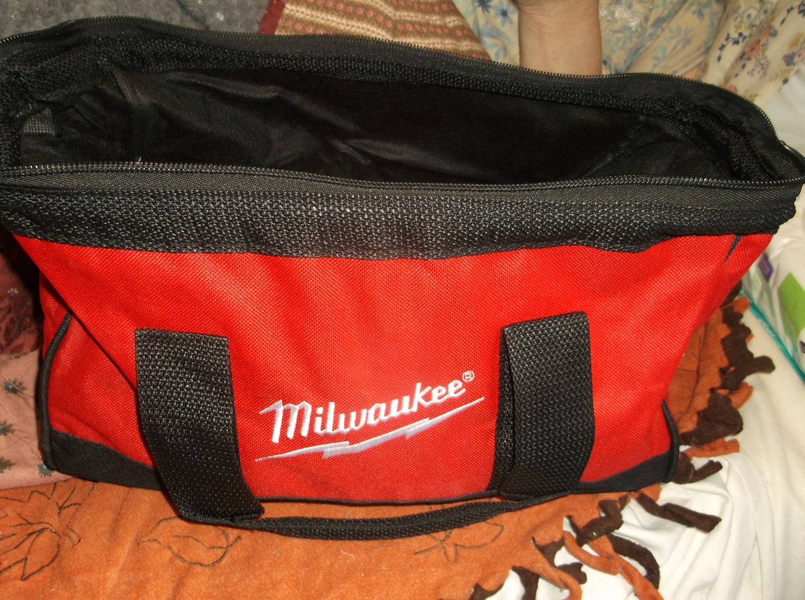 New Milwaukee FUEL M12 13″ Heavy Duty Contractors Tool Bag M18 13″ x 9″ x 10″