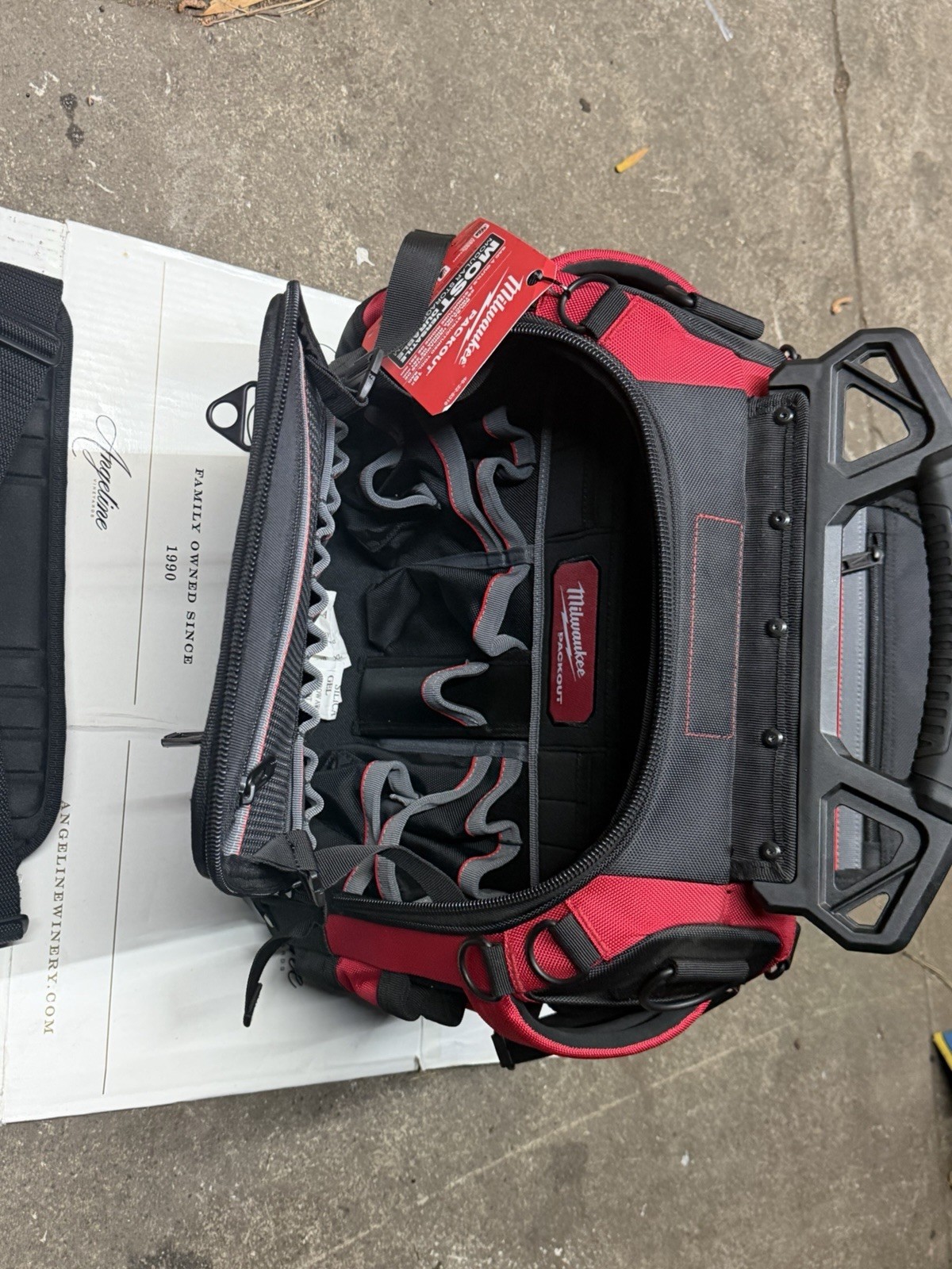 NEW Milwaukee Packout 15″ Tear-Resistant Durable Structured Tool Bag, 48-22-8316