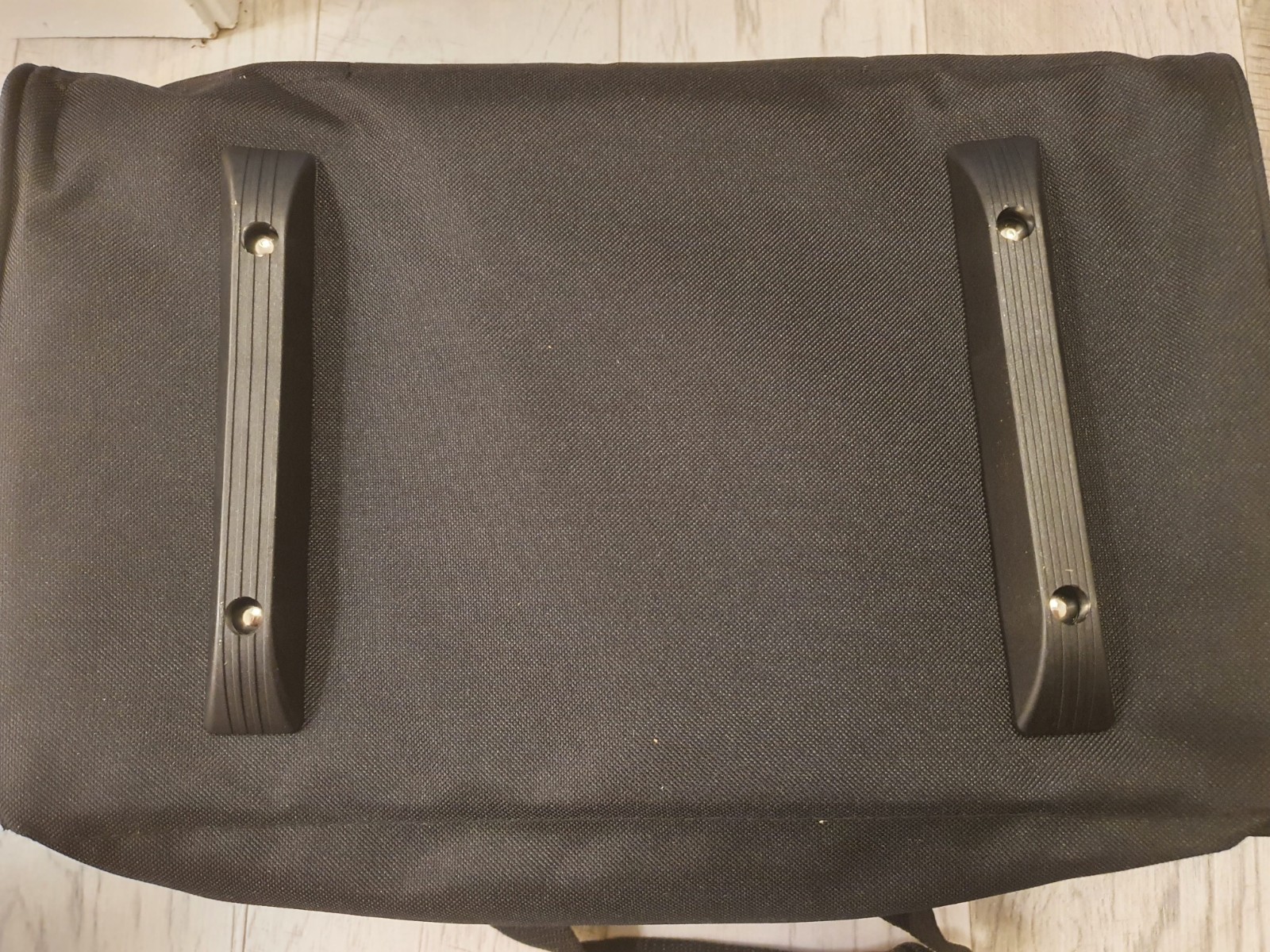 DEWALT 629053-00 15″ Medium Heavy Duty Contractor Tool Bag 15″x9″x10″ – NEW