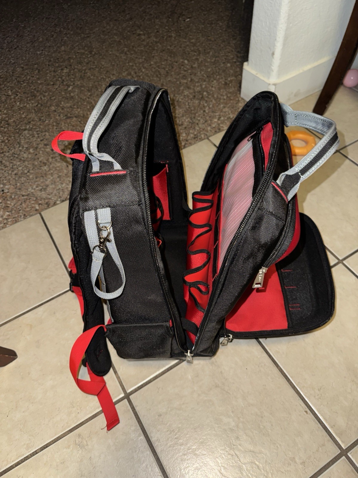 Milwaukee Ultimate Jobsite Backpack -Red/Black (48-22-8201)