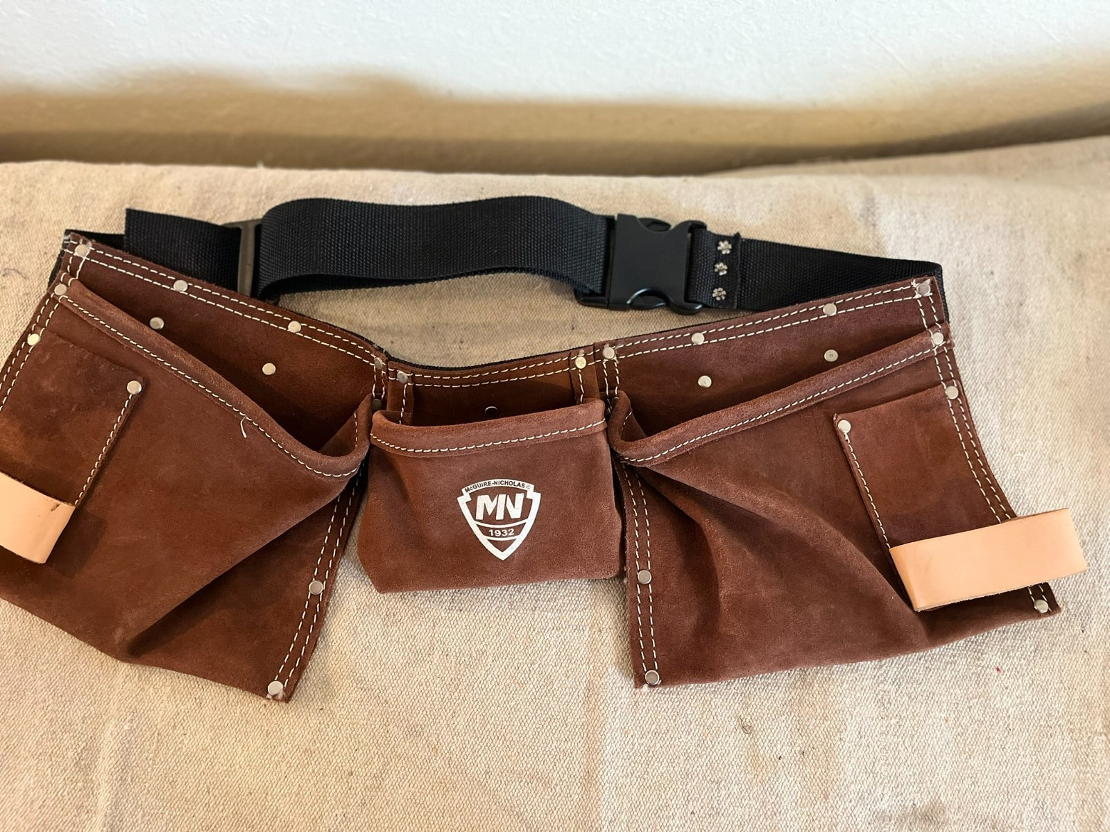 Mcguire Nickolas Brown Suede Adjusale Apron Tool/Nail Belt
