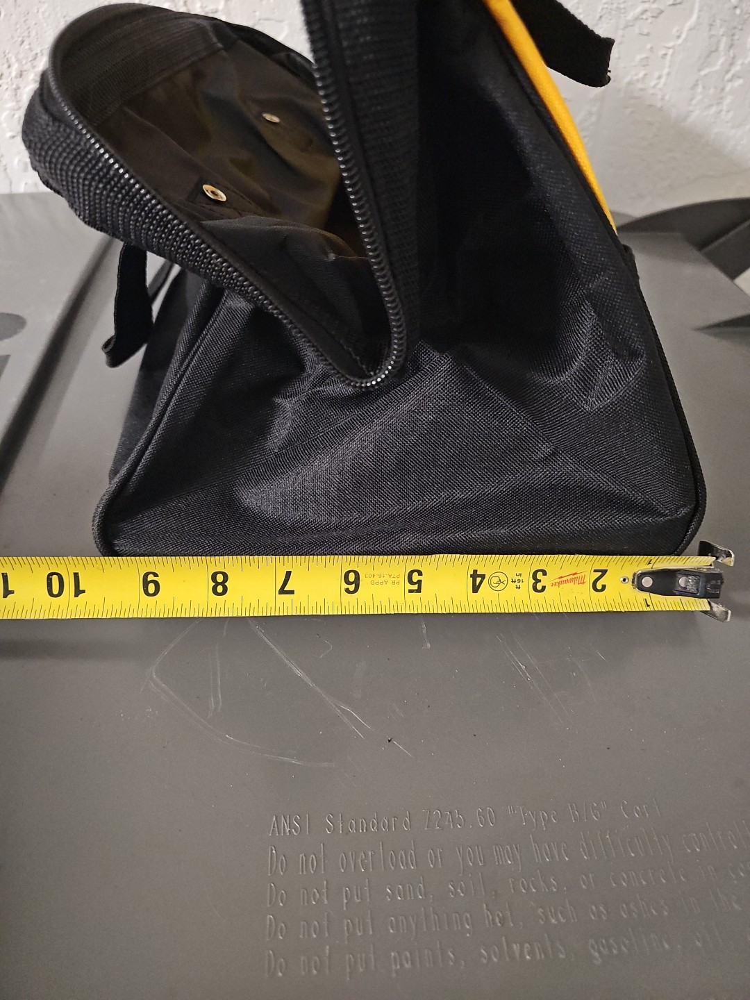 DEWALT 14 1/5 inch Ballistic Contractor Tool Bag