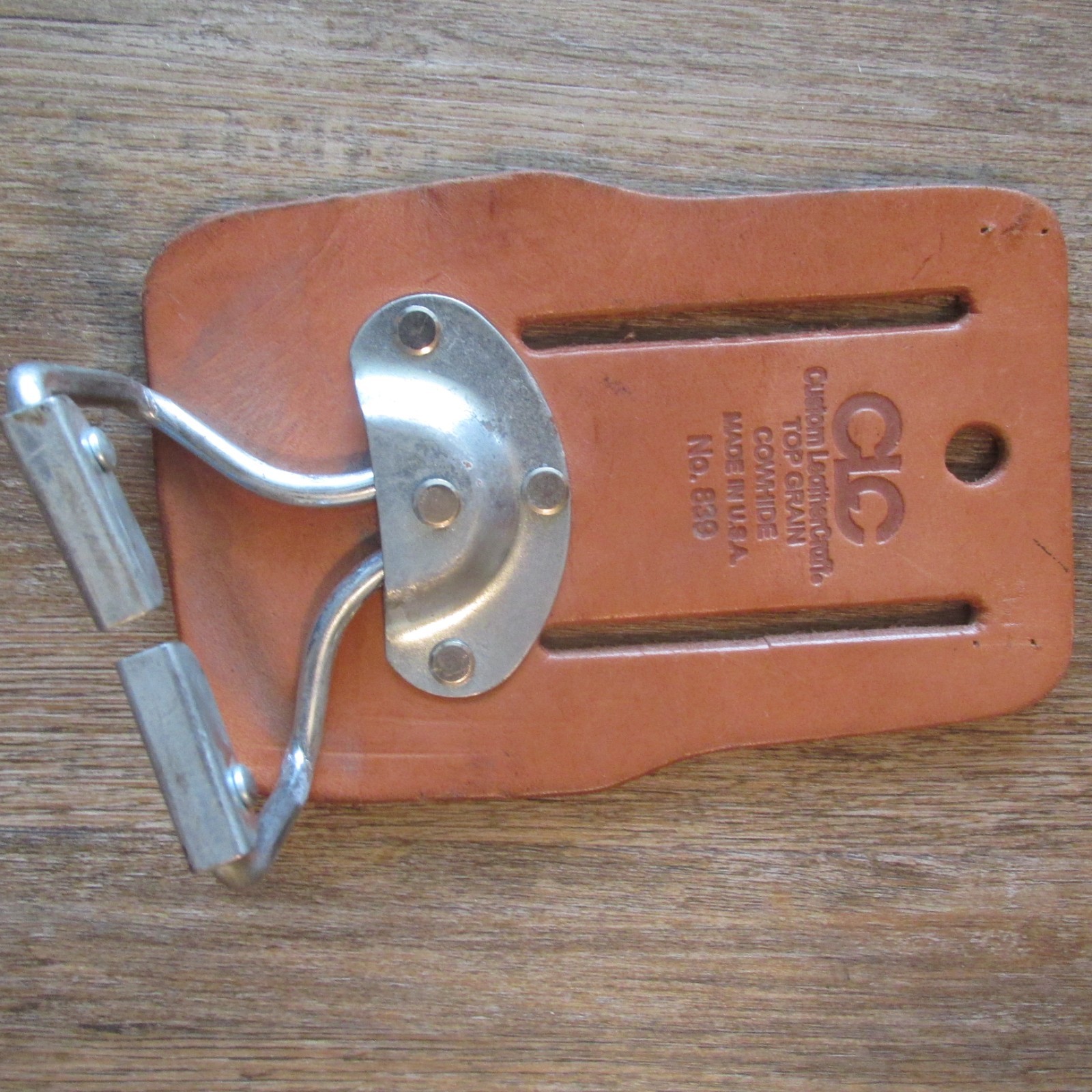 CLC TOP GRAIN COWHIDE HAMMER HOLDER Carpenter Belt METAL FLIP CRADLE W/O LABEL!!