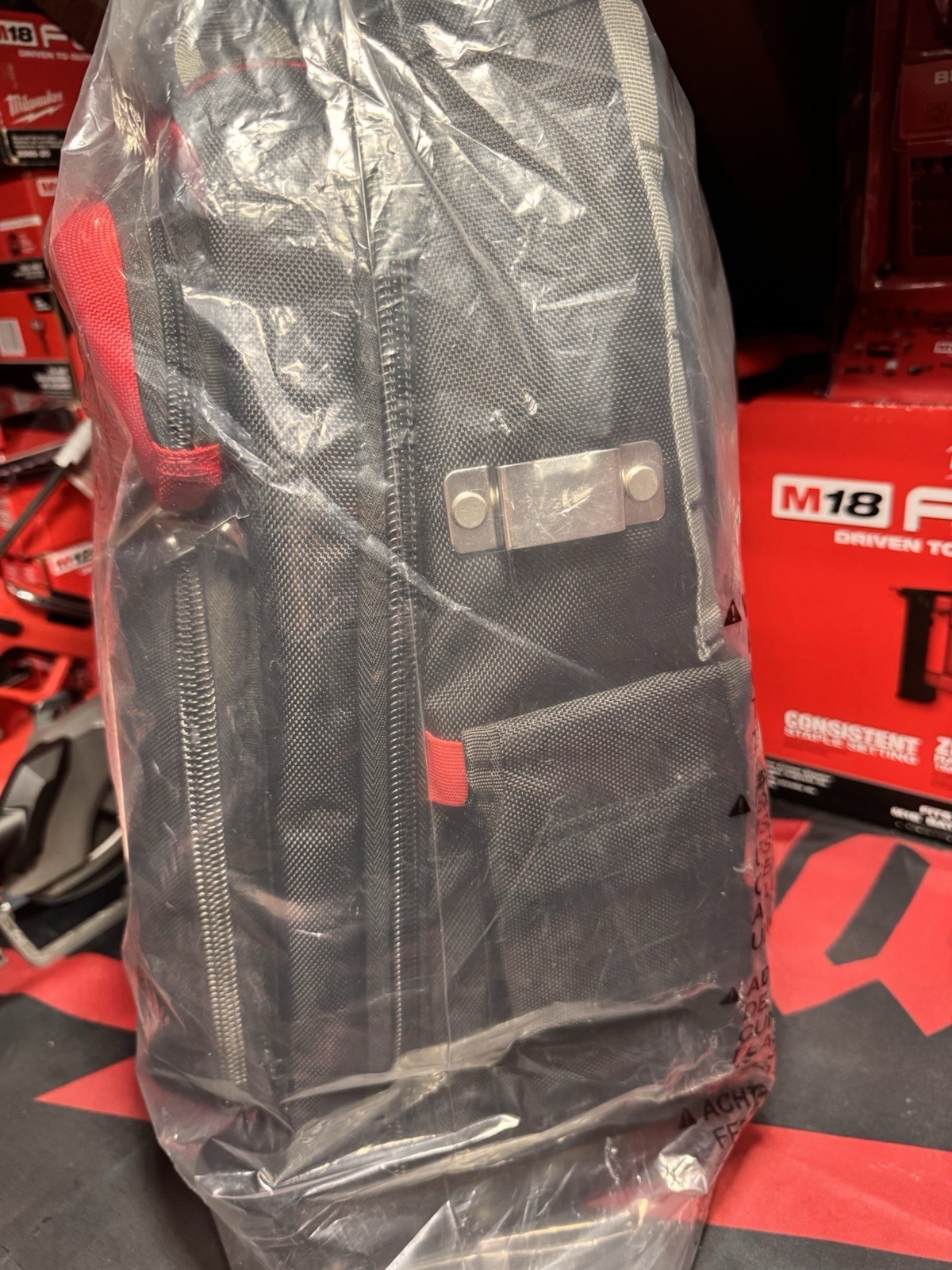 Milwaukee Ultimate Jobsite Tool Backpack 48-22-8201 48 Pockets Hardshell Base