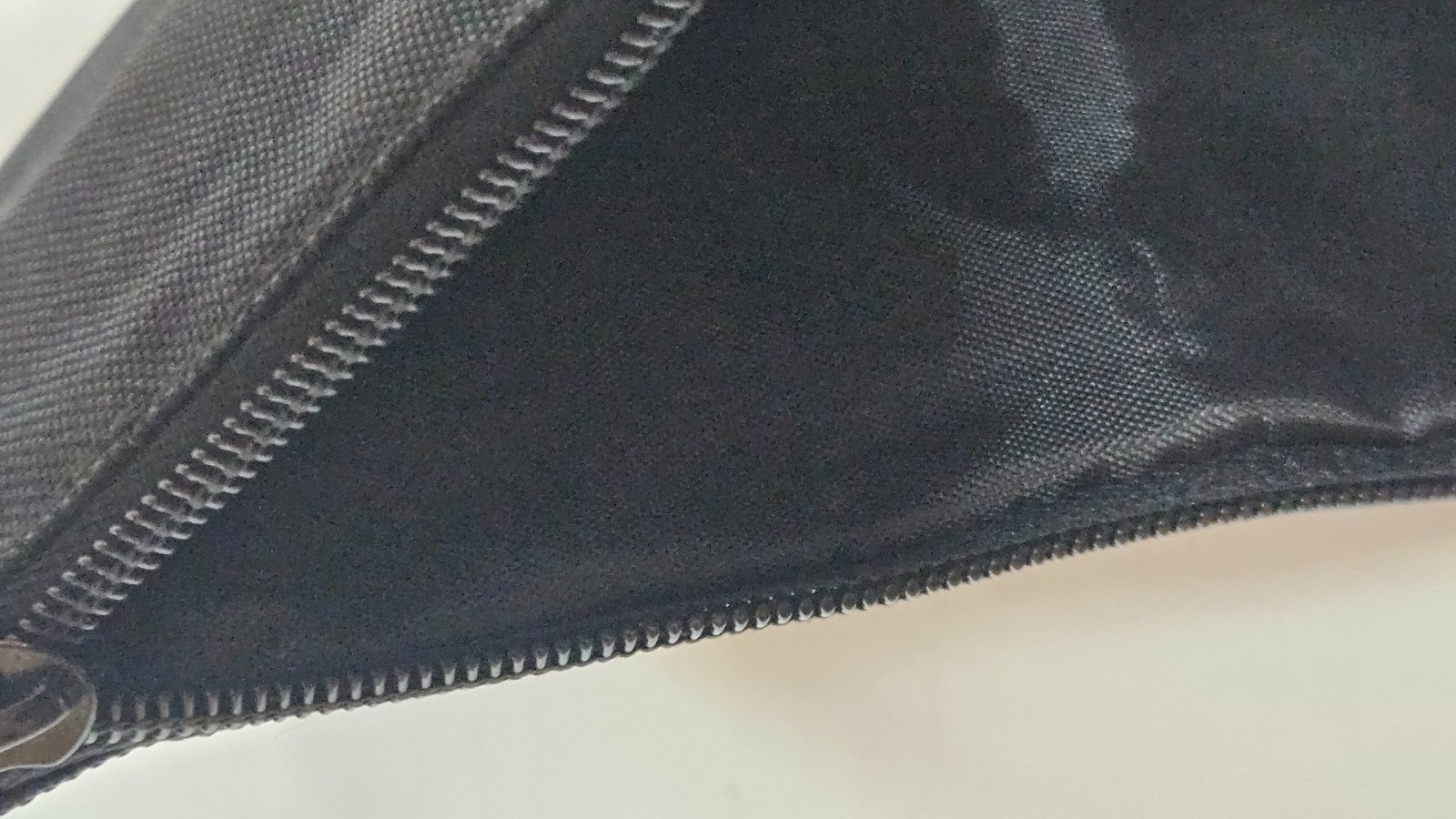 KLEIN EST EST. 1857 Tool Pouch Black Zipper Closure Heavy Duty 11 in. x 5″ Nylon