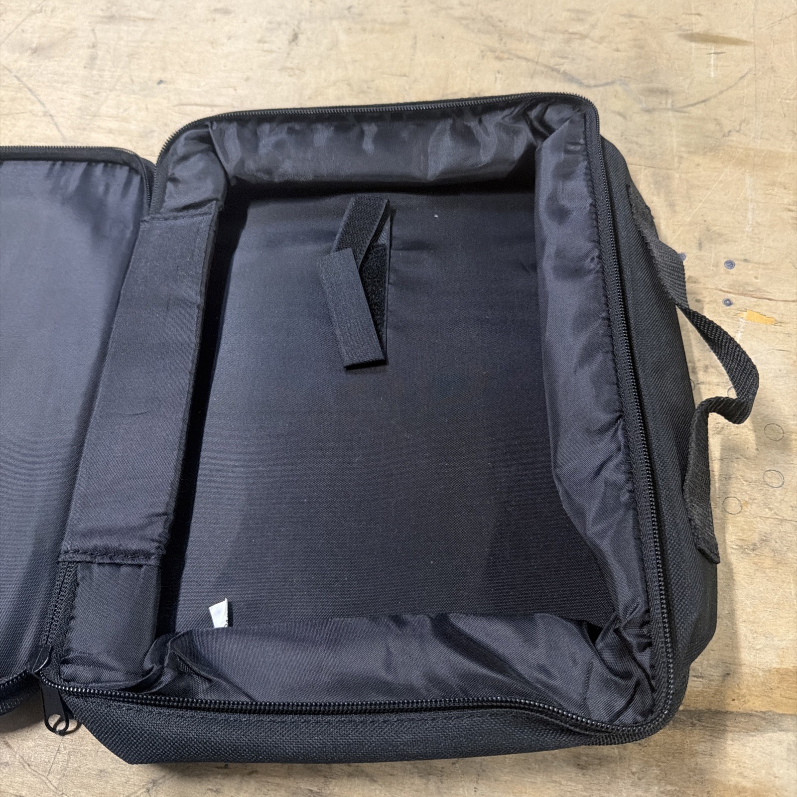 New From Kit Genuine Bosch Tool Soft Case 13” X 10.5 X 3” With Handle & Zip.