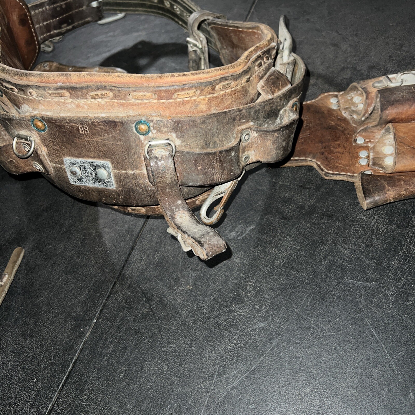 Vintage W. M. Bashlin Co, Adjustable Linesman Tool Belt, SIZE D-22, No. 88