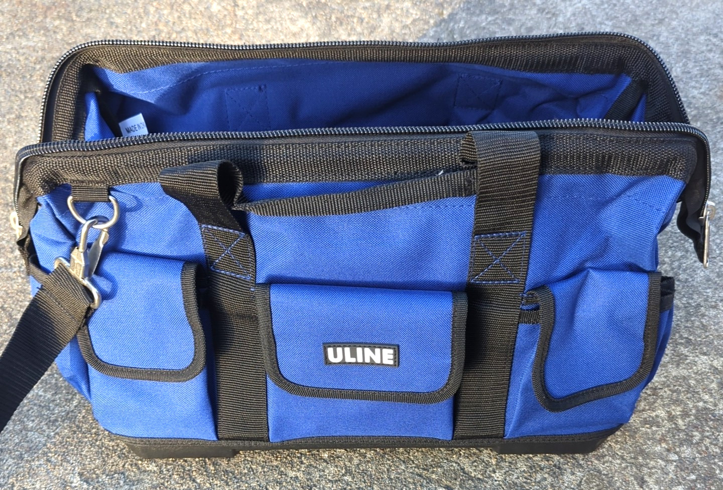 Unit Soft Tool Bag & Shoulder Strap 6 Inside Pockets 10 Out, Hard Base, Open Box