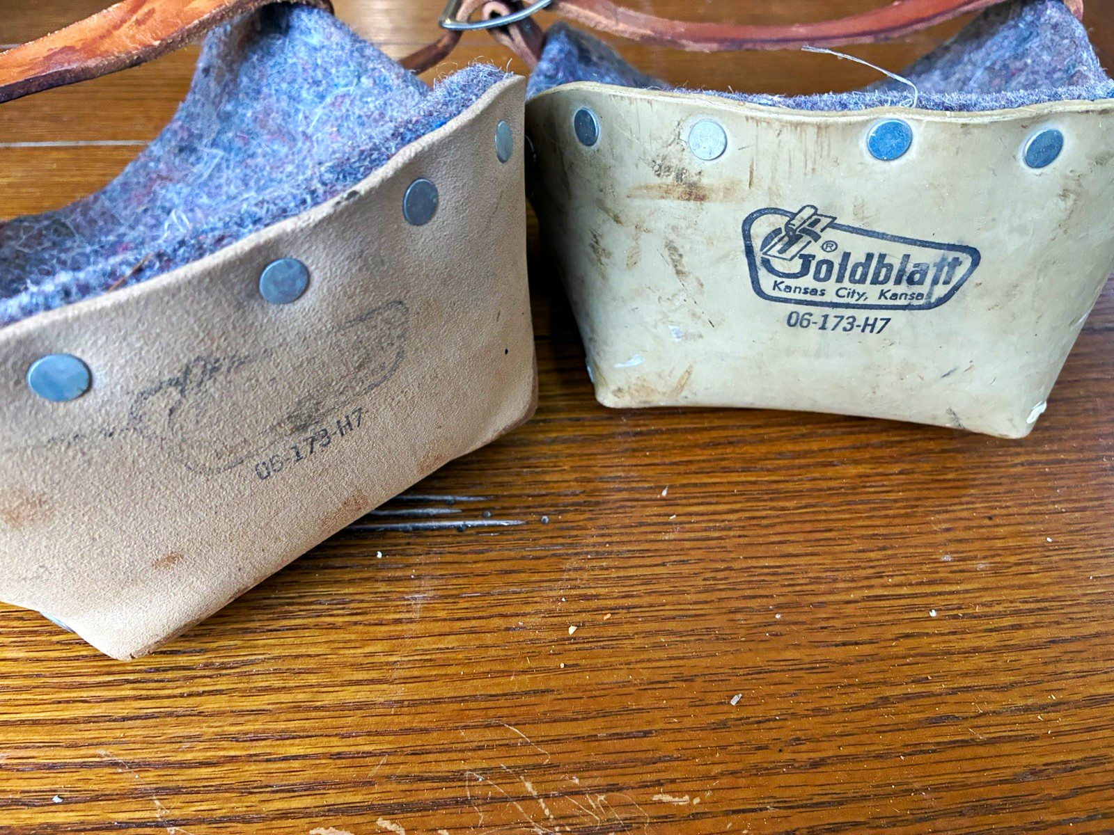 Goldblatt 06-173-H7 Leather Knee Pads, Adjustable (2)
