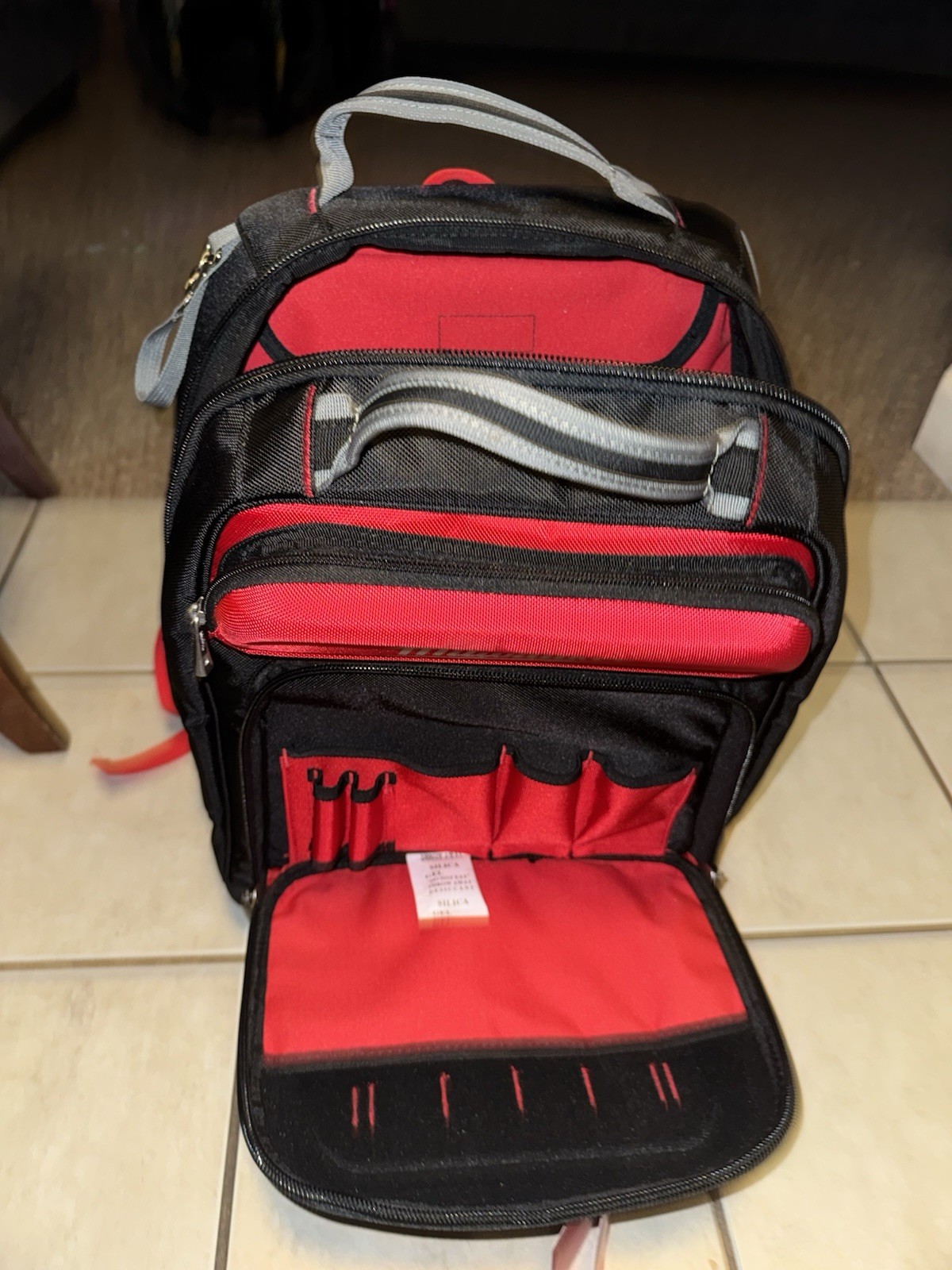 Milwaukee Ultimate Jobsite Backpack -Red/Black (48-22-8201)