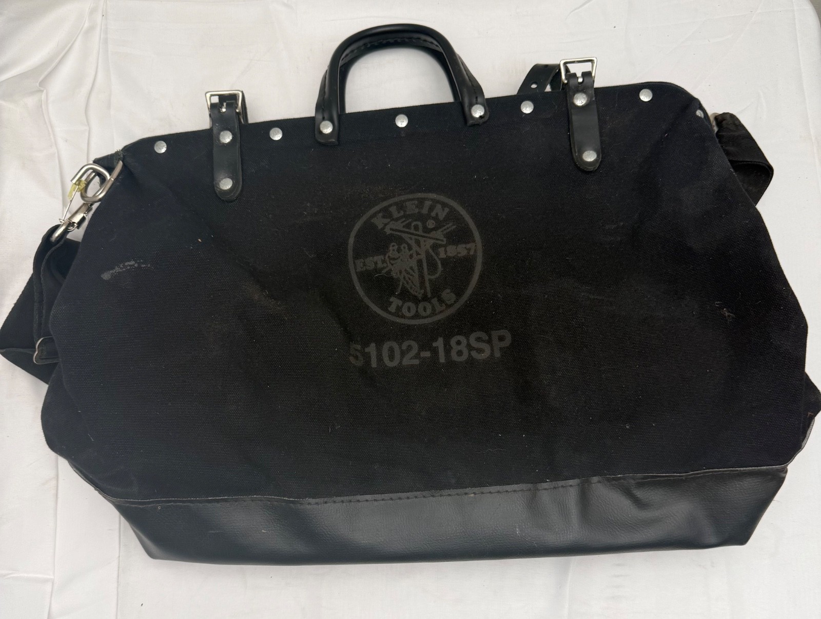 Klein Tools Deluxe Canvas Tool Bag – Black (510218SPBLK)