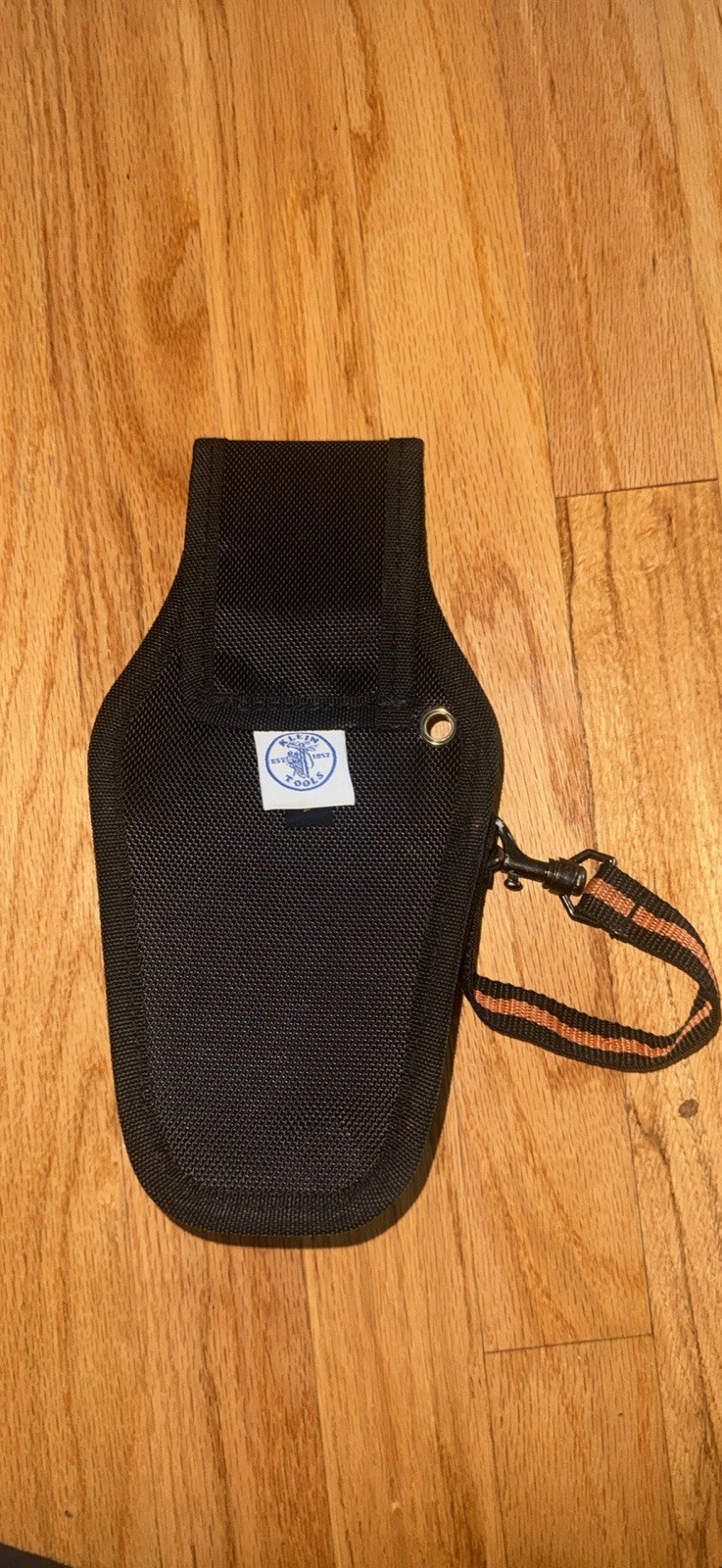 Klein Tools Tradesman Pro Small 9-Pocket Tool Holster 5-1/2″ Black