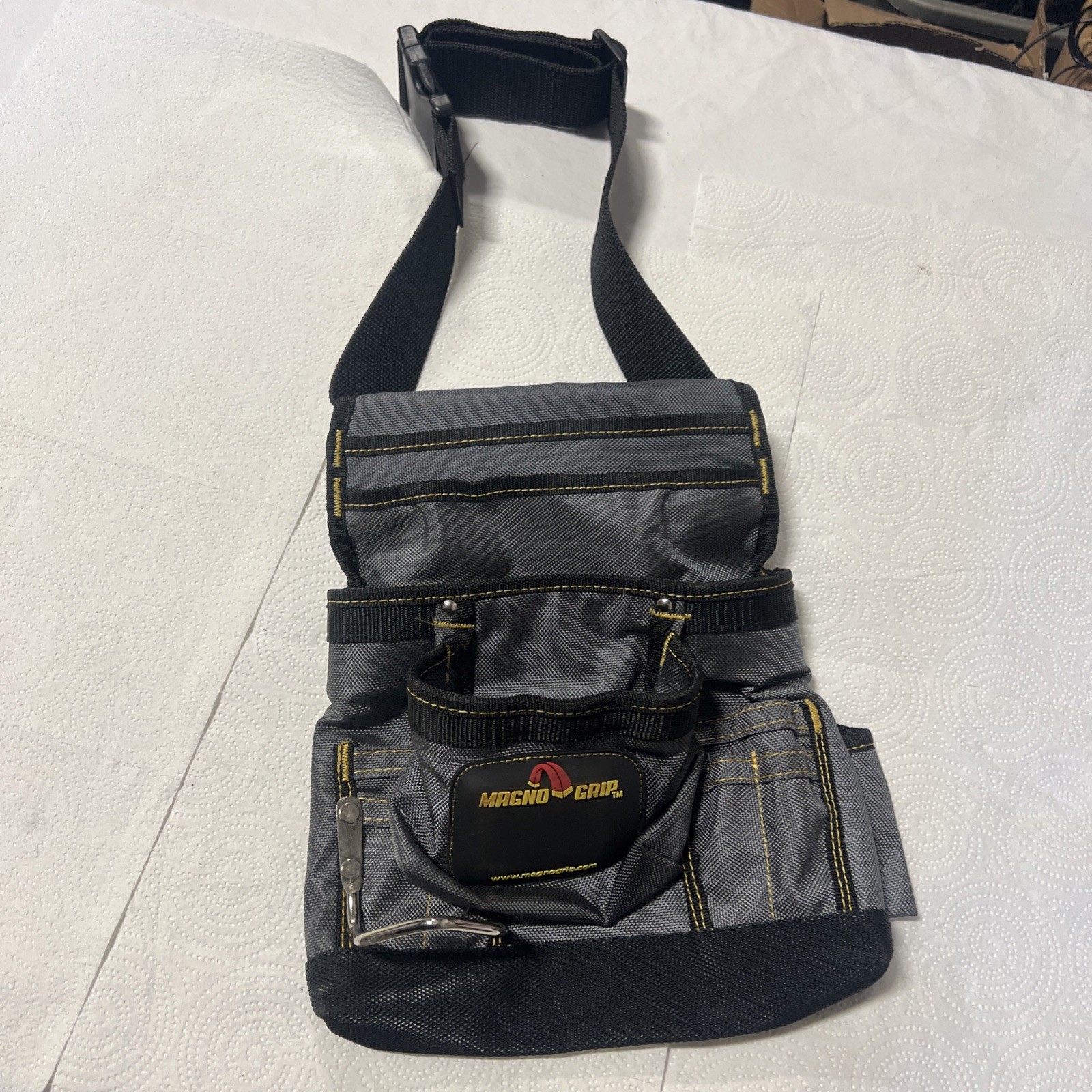 MagnoGrip 10-Pocket Pro Tool Pouch with Belt Pre Owned Good Condition Work