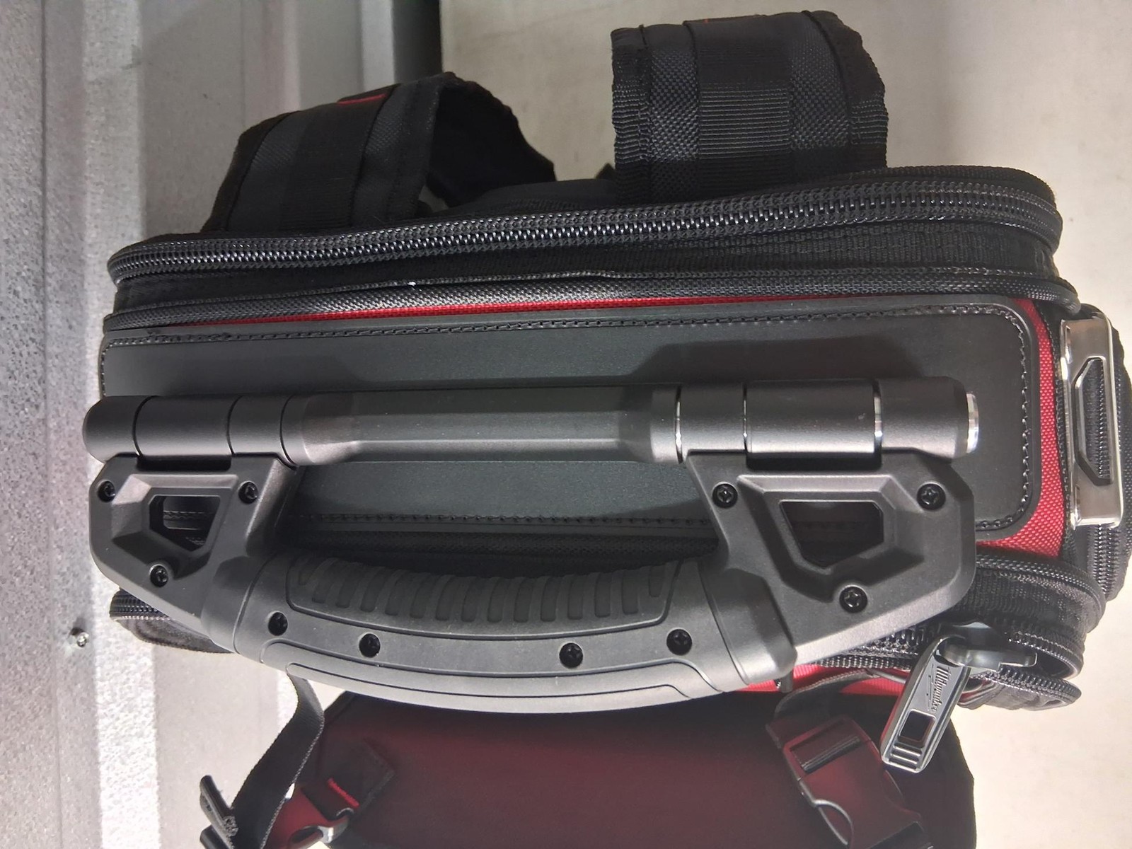 New Milwaukee PACKOUT Structured Backpack 48-22-8303
