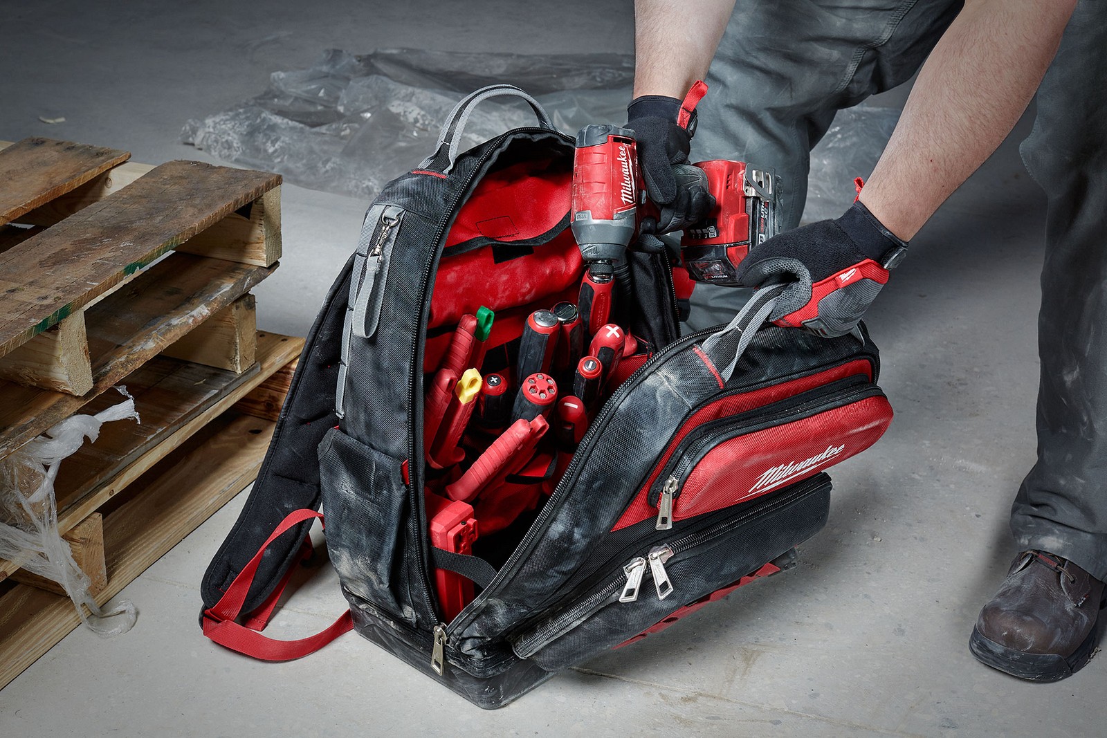 Milwaukee Tool 48-22-8201 Ultimate Jobsite Backpack