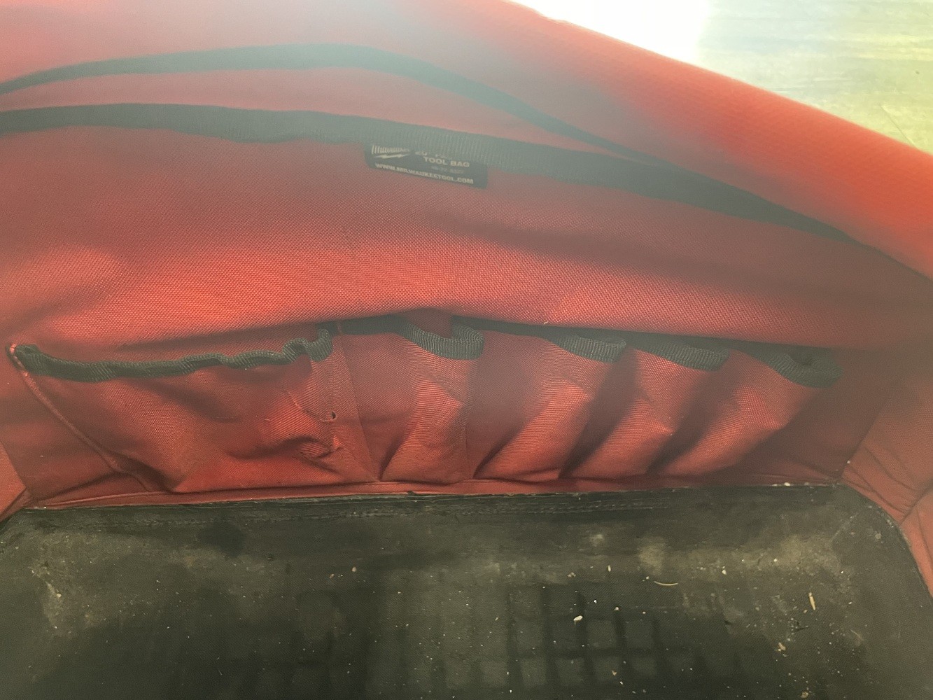 Milwaukee – 48-22-8322 – 20″ PACKOUT Tool Bag – PPSKN (366353)