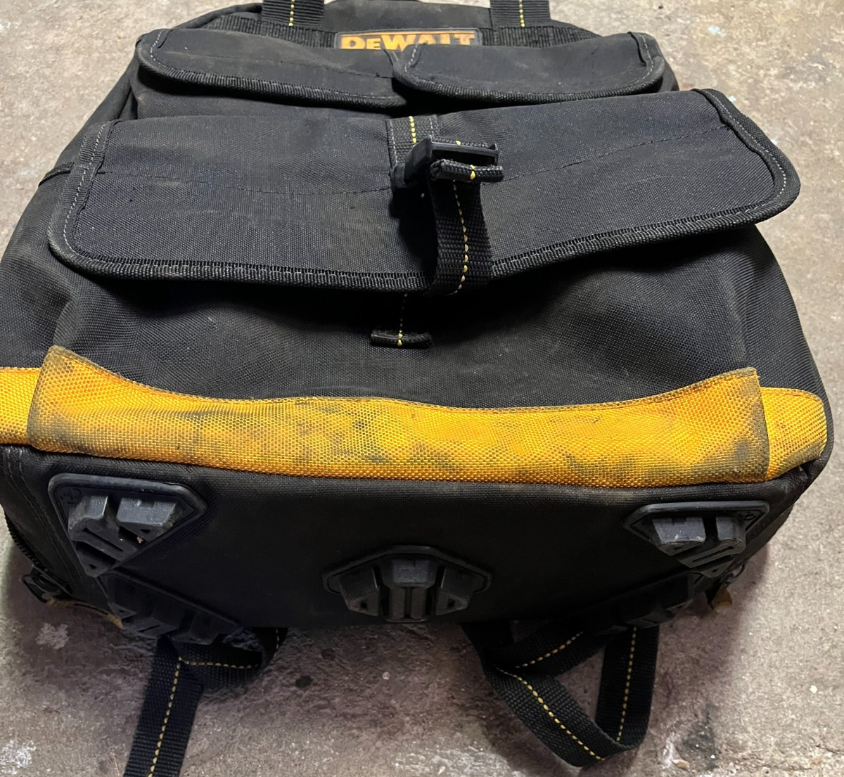 DEWALT Pro Tool Backpack Bag – Model DWST560102 With USB charge station