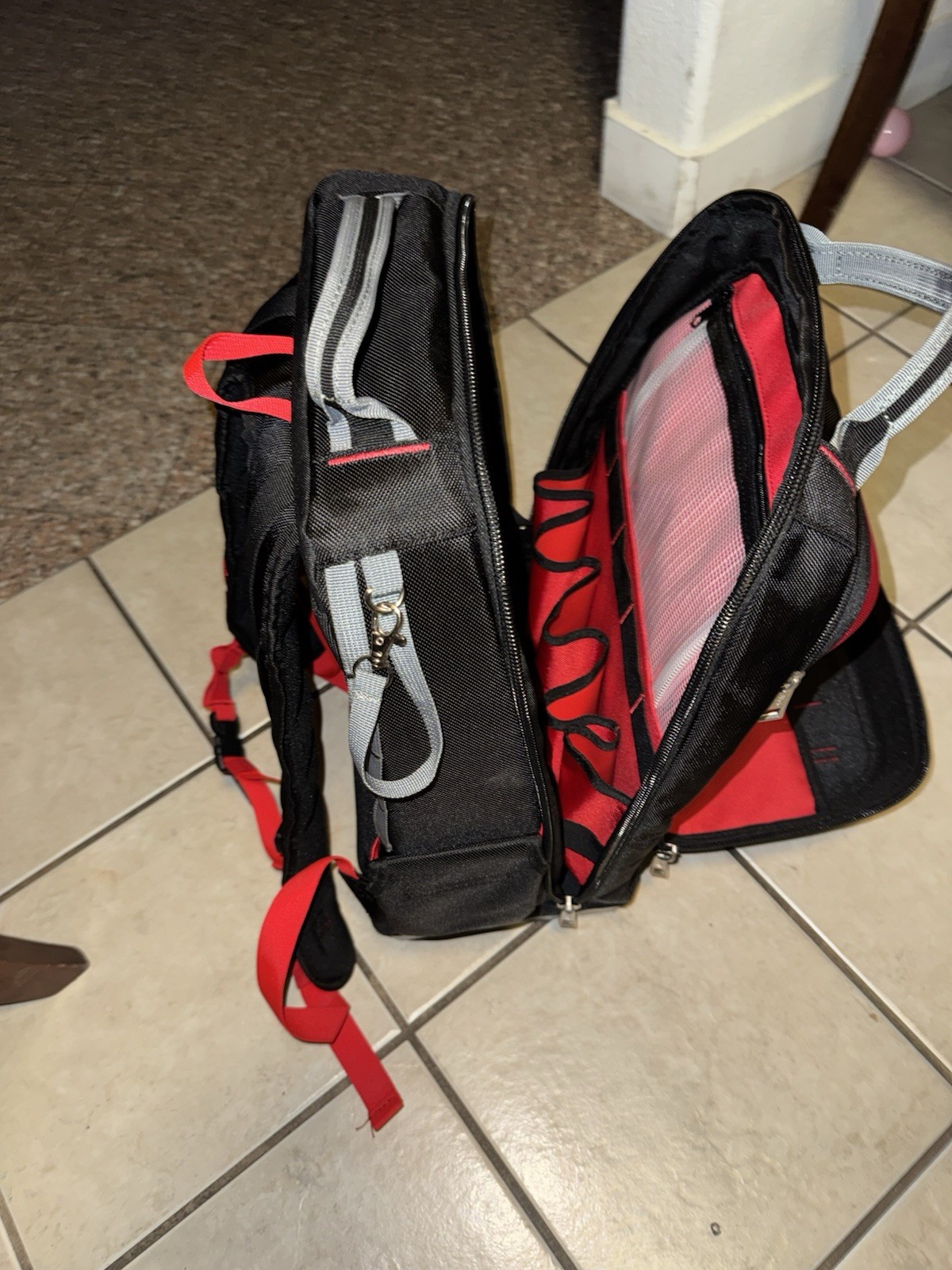 Milwaukee Ultimate Jobsite Backpack -Red/Black (48-22-8201)
