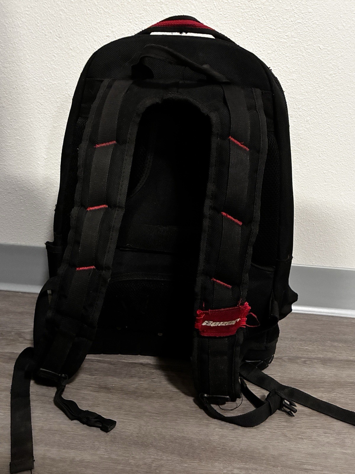 Bauer HeavyDuty Tool Backpack Jobsite Bag Molded Base One Zipper Stuck
