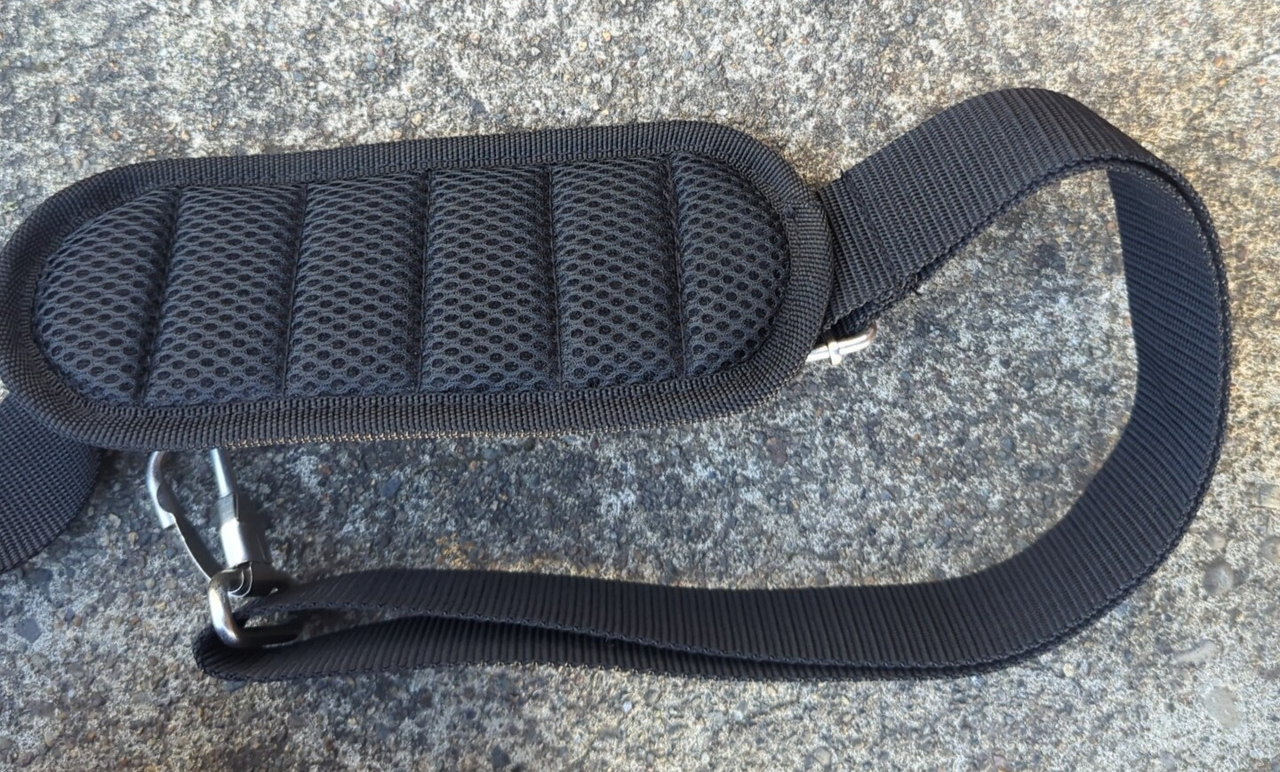Unit Soft Tool Bag & Shoulder Strap 6 Inside Pockets 10 Out, Hard Base, Open Box