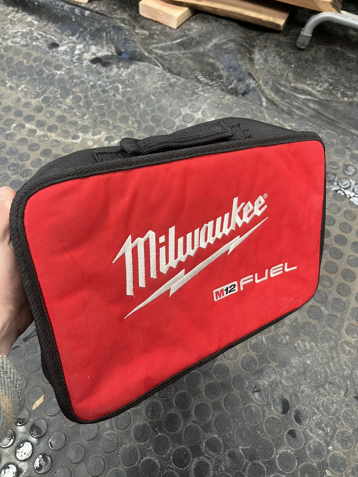 Milwaukee Fuel 13 inch M12 Contractor Tool Bag – Red (M12)