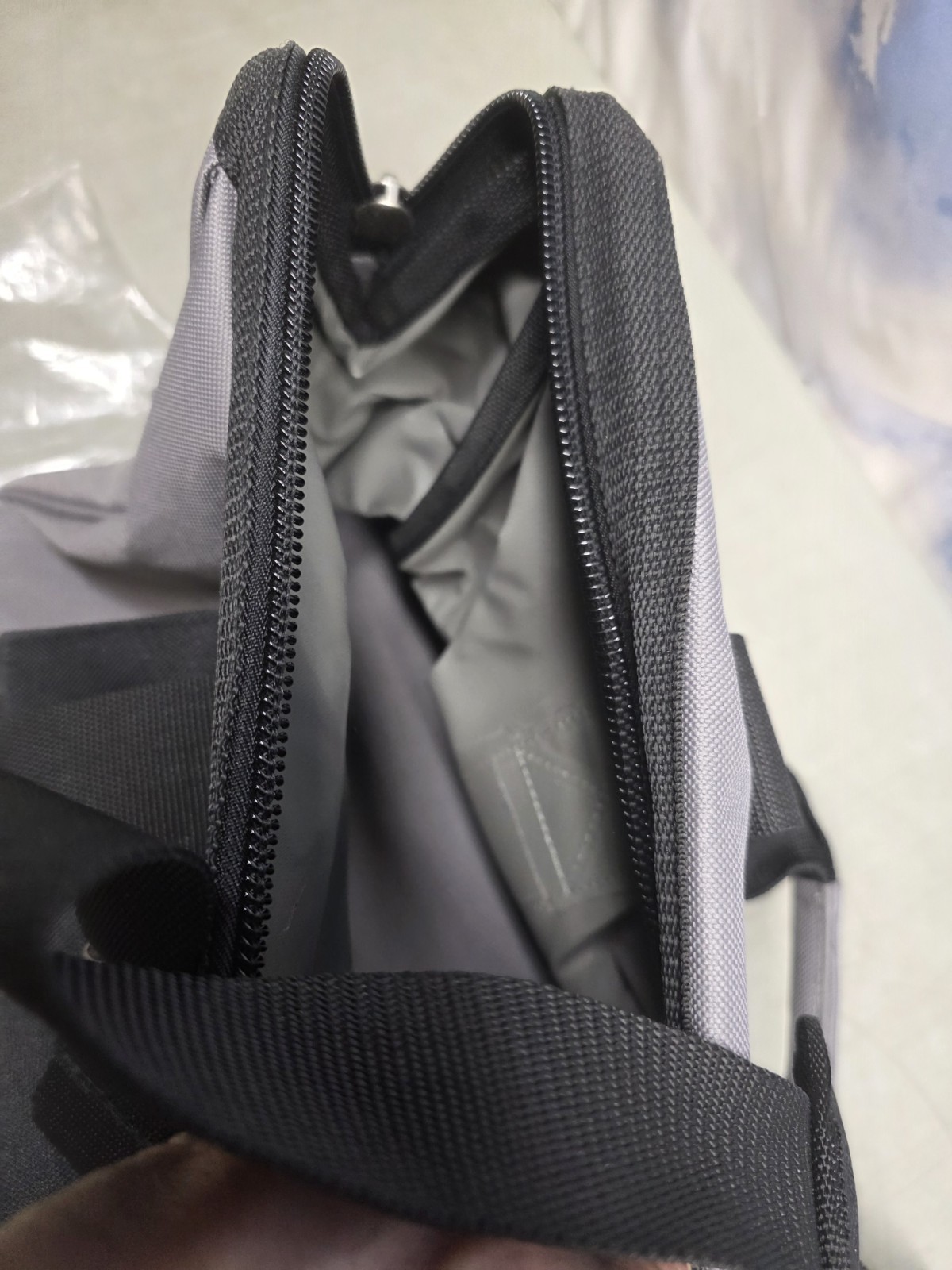 NOS Porter Cable Heavy Duty Tool Tote Bag Zippered 20 X 12 X 10.5 Gray / Black