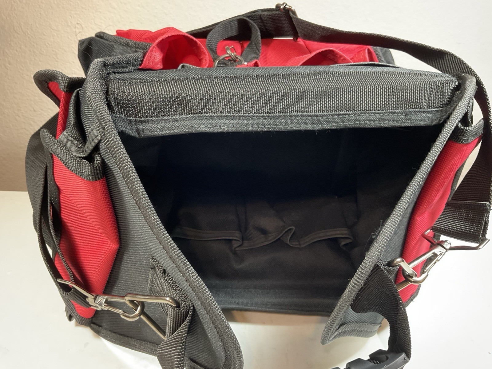 Snap On Tools Heavy Duty Tool Bag 11 X 9 , Handle, Shoulder Strap, Pockets NEW