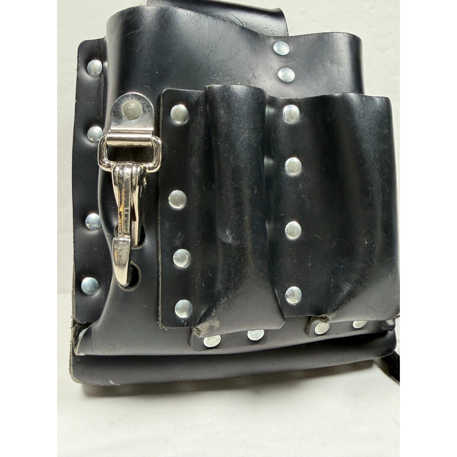 Klein Tools 5164T 8 Pocket Leather Tool Pouch Shoulder Strap Black Electrician