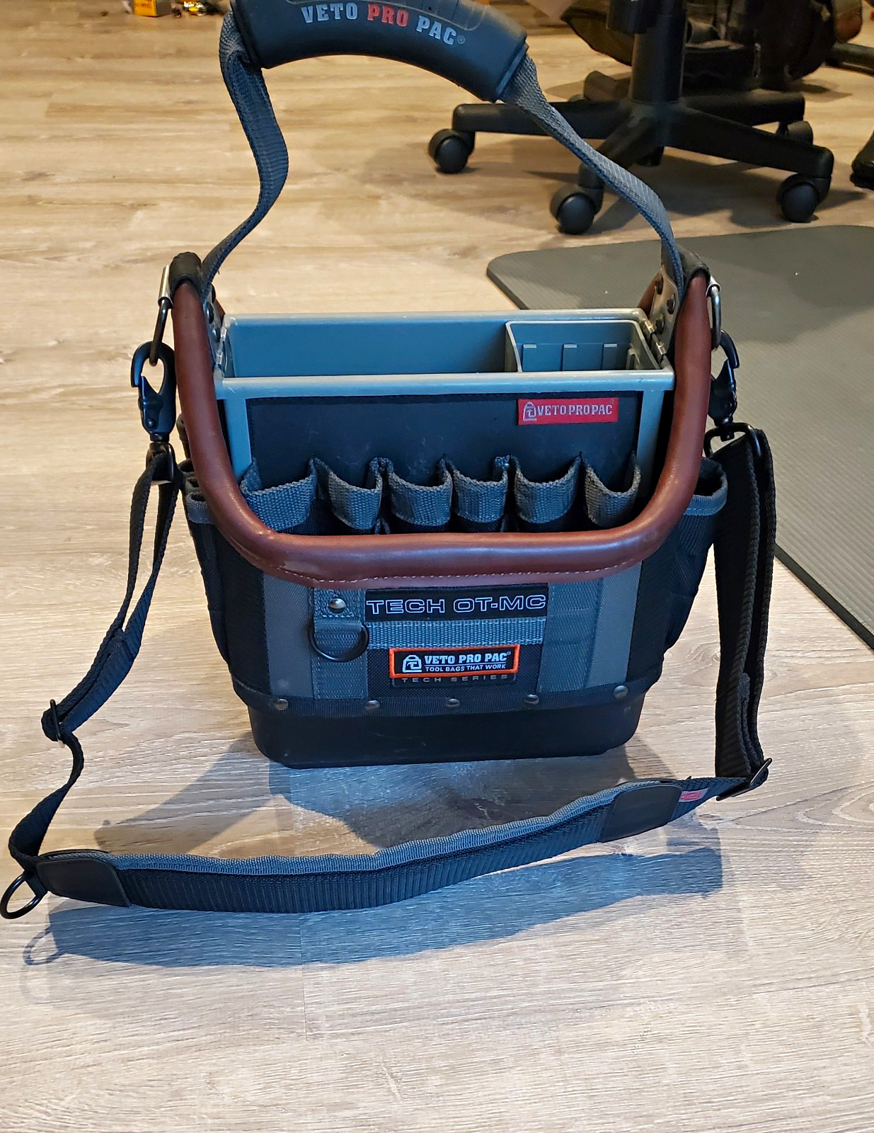 Veto Pro Pac TECH OT-MC Compact Nylon Tool Bag w/ Handle Black Gray Brown