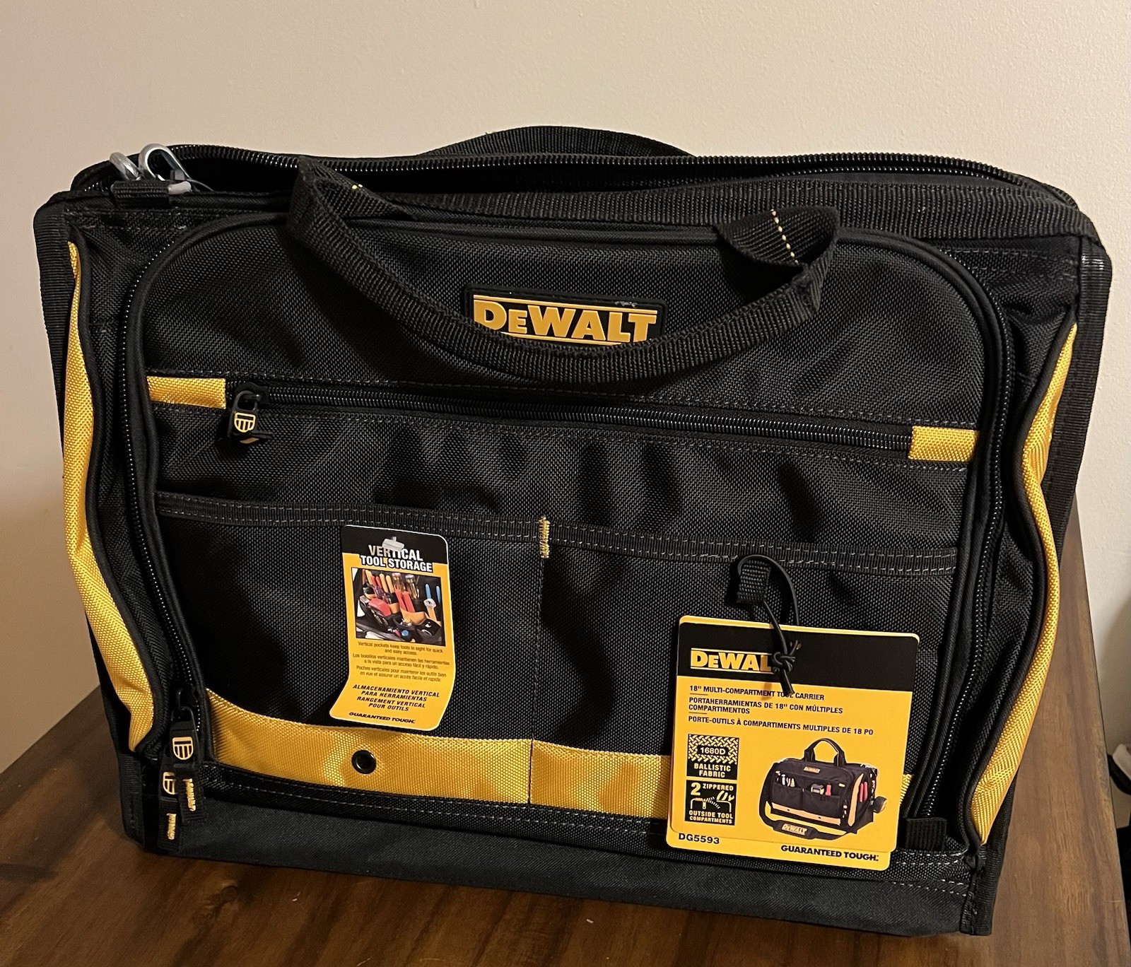 DeWalt DG5593 18” Multi Compartment Tool Carrier NEW