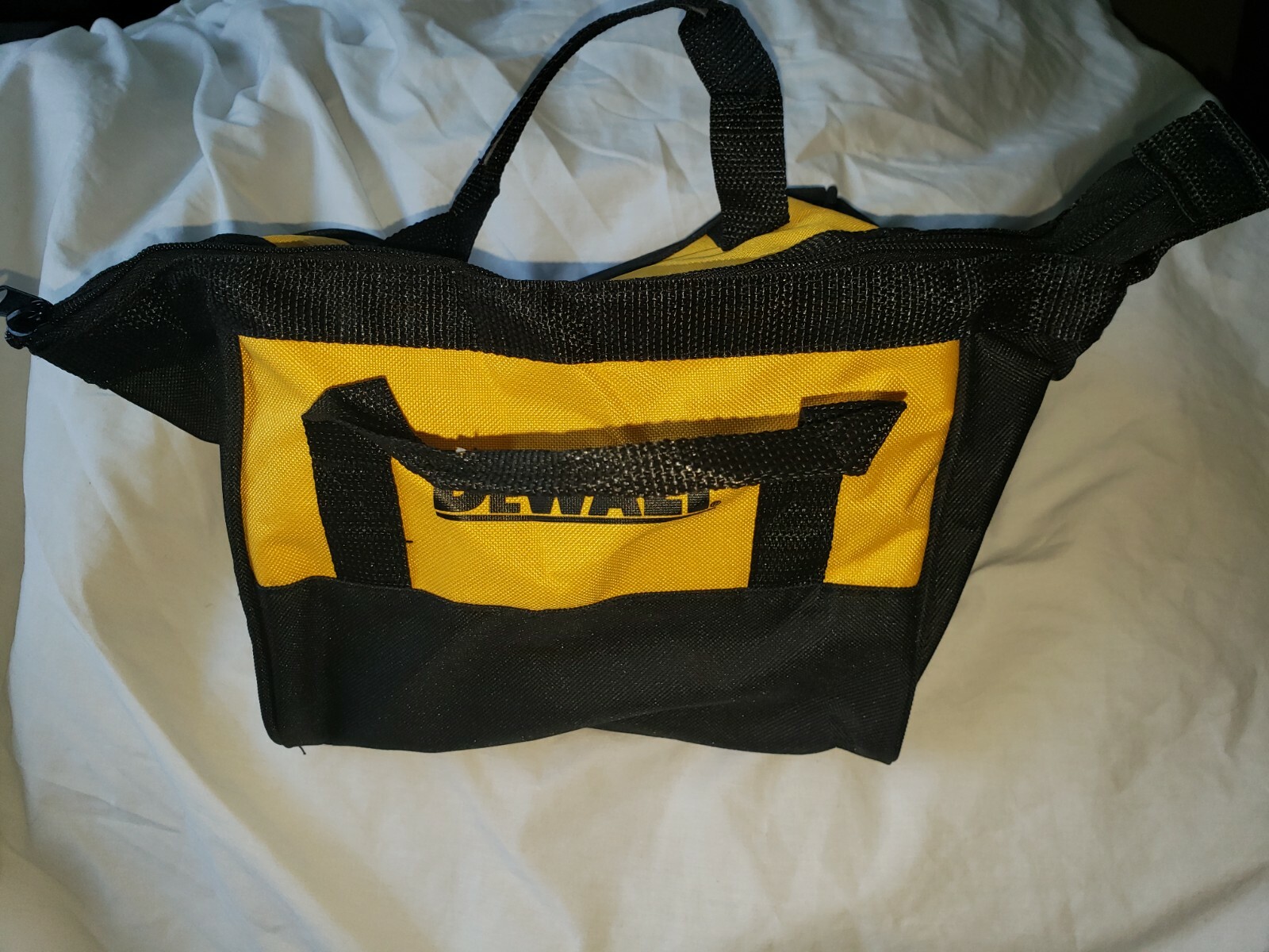 NEW NWOT DEWALT BLACK YELLOW CONTRACTOR TOOL STORAGE BAG
