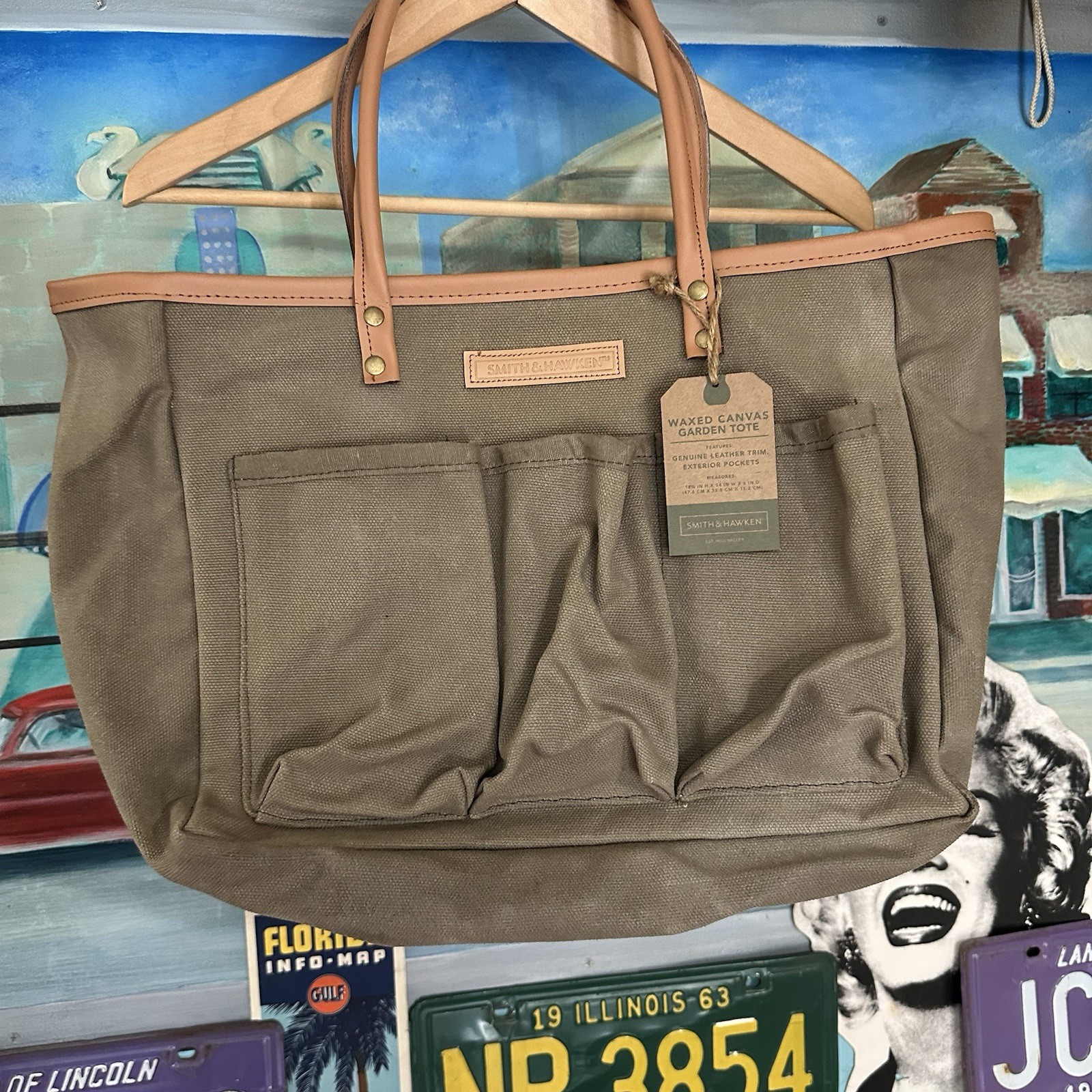 Smith & Hawken Wax Canvas Garden Tote Bag Leather Trim Tool Organizer Green Tan